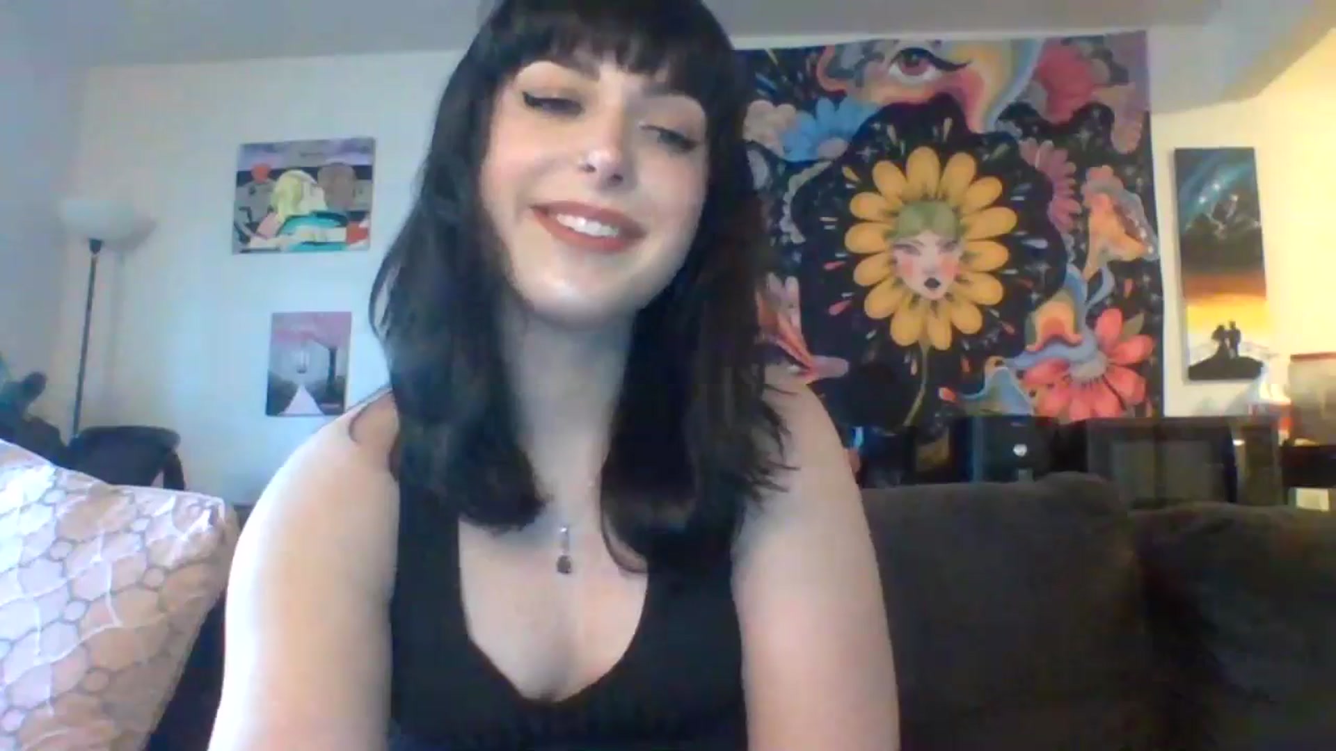 Gallery image thumbnail from AuroraLightz's myfreecams stream on, 05/16/2025, 20:05 image 18 of 20
