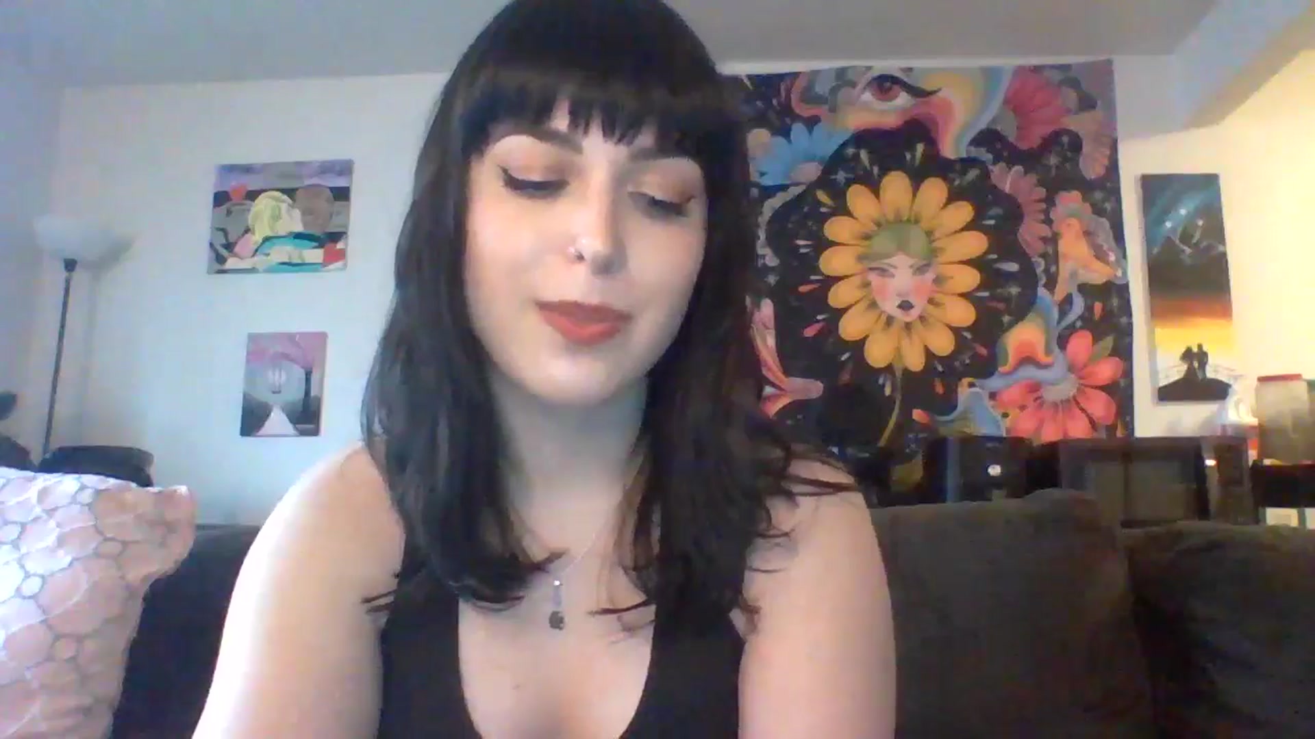 Gallery image thumbnail from AuroraLightz's myfreecams stream on, 05/16/2025, 21:49 image 11 of 20