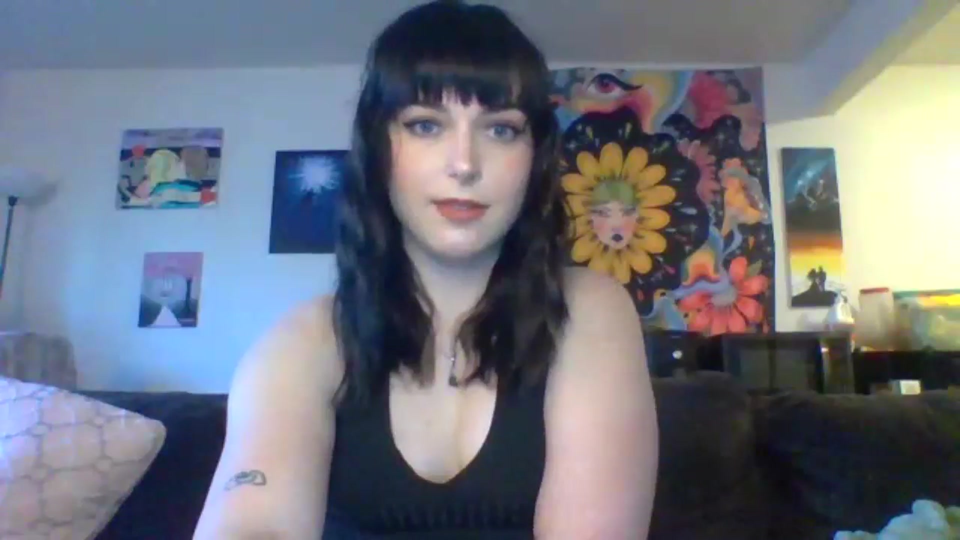 Gallery image thumbnail from AuroraLightz's myfreecams stream on, 05/21/2025, 15:54 image 15 of 20