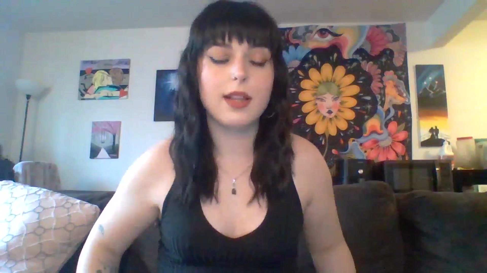 Gallery image thumbnail from AuroraLightz's myfreecams stream on, 05/21/2025, 17:02 image 12 of 20