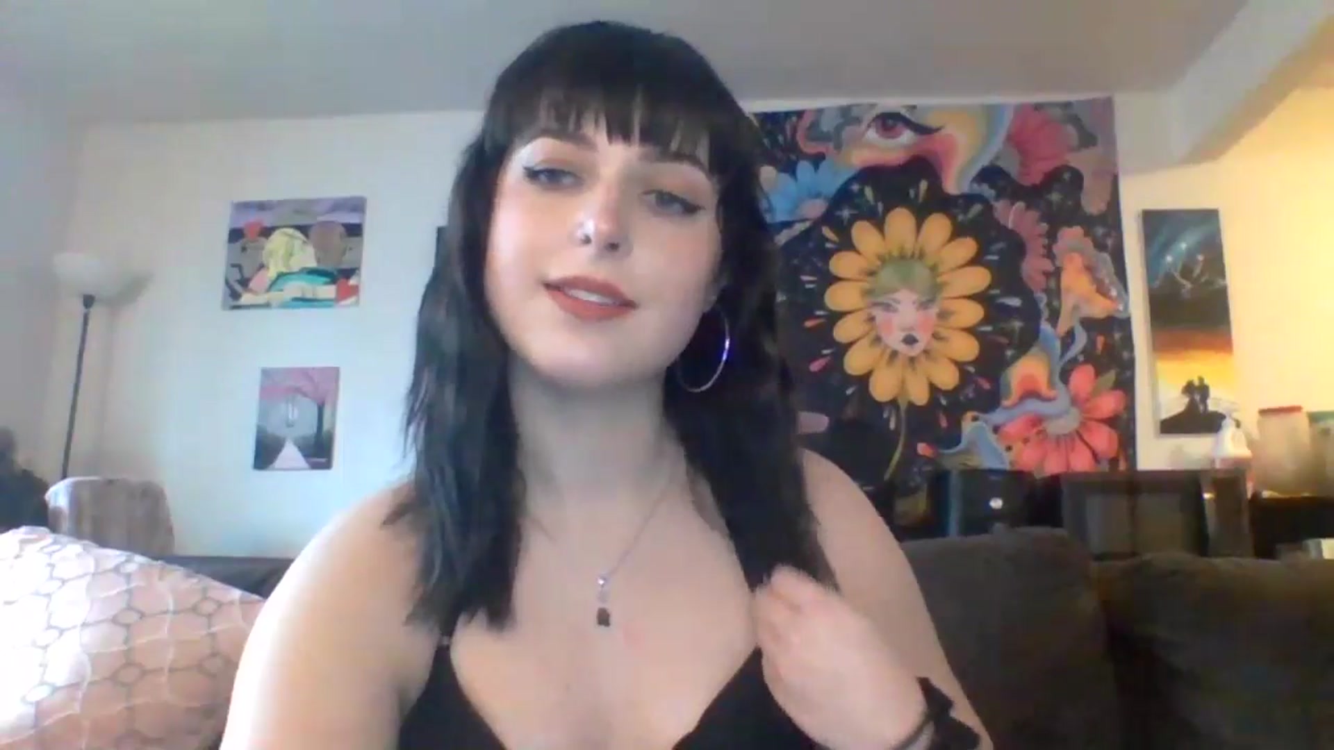 Gallery image thumbnail from AuroraLightz's myfreecams stream on, 05/21/2025, 20:08 image 14 of 20