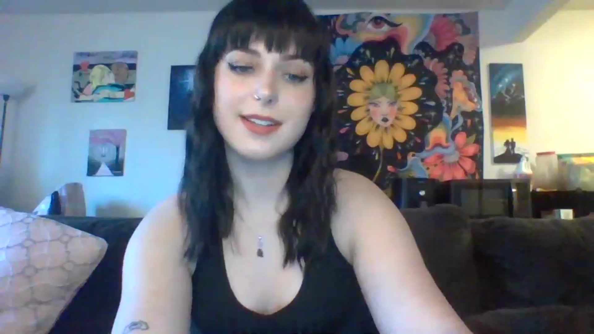 Gallery image thumbnail from AuroraLightz's myfreecams stream on, 05/21/2025, 22:38 image 10 of 20