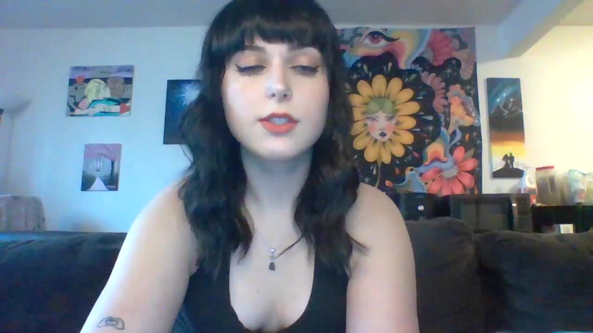 Gallery image thumbnail from AuroraLightz's myfreecams stream on, 05/30/2025, 19:12 image 2 of 20