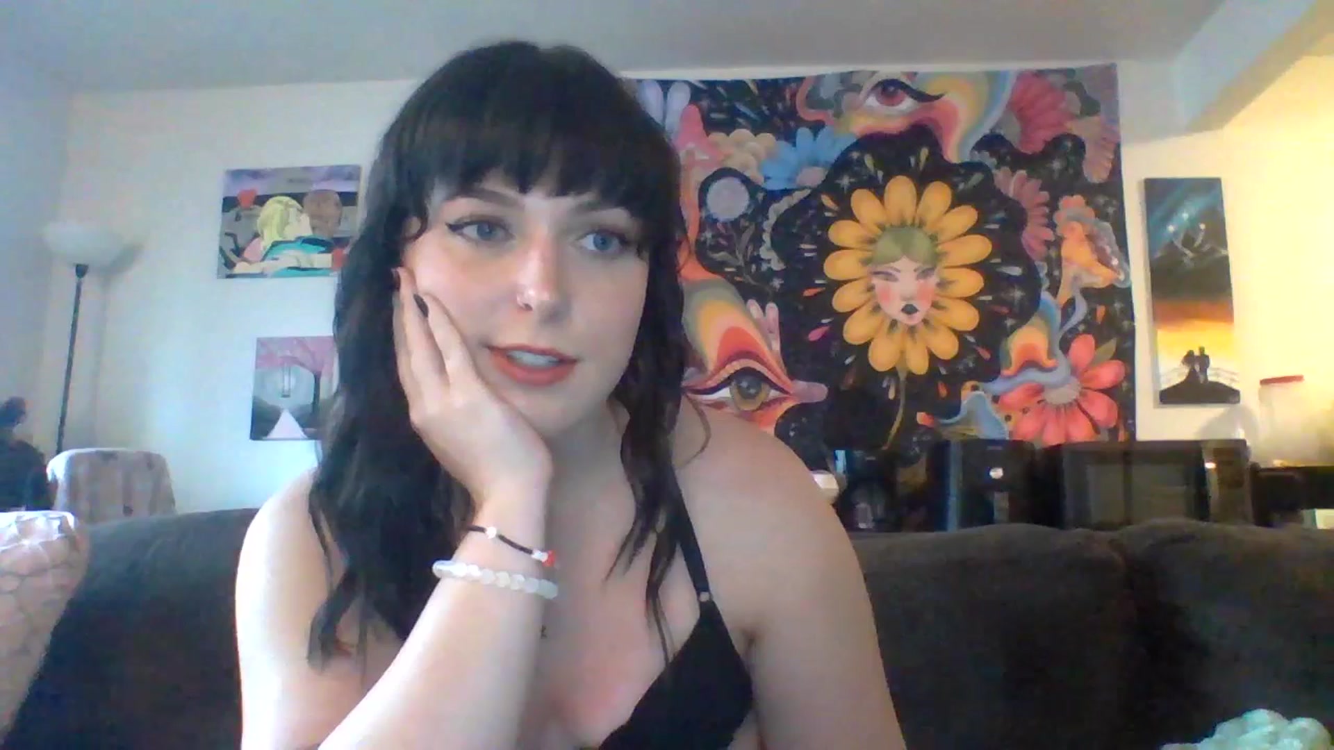 Gallery image thumbnail from AuroraLightz's myfreecams stream on, 06/13/2025, 19:09 image 19 of 20