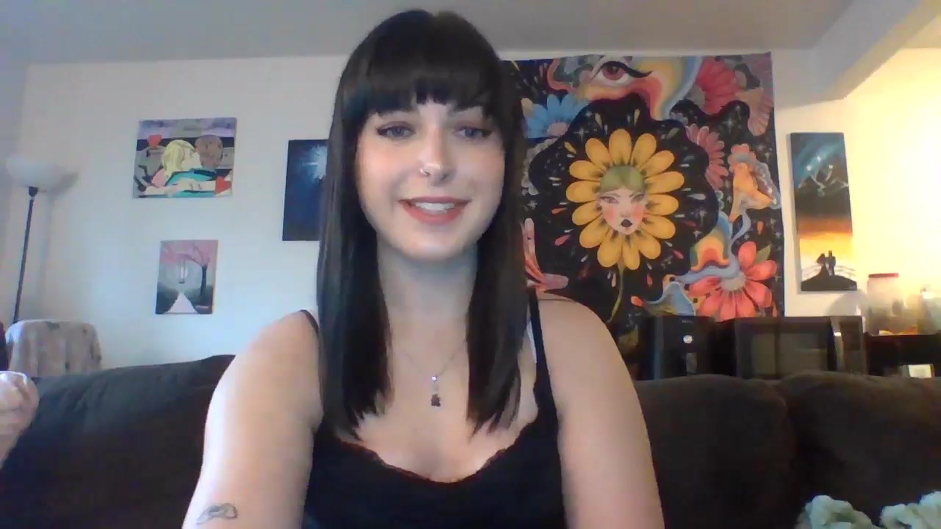 Gallery image thumbnail from AuroraLightz's myfreecams stream on, 06/17/2025, 18:40 image 16 of 20
