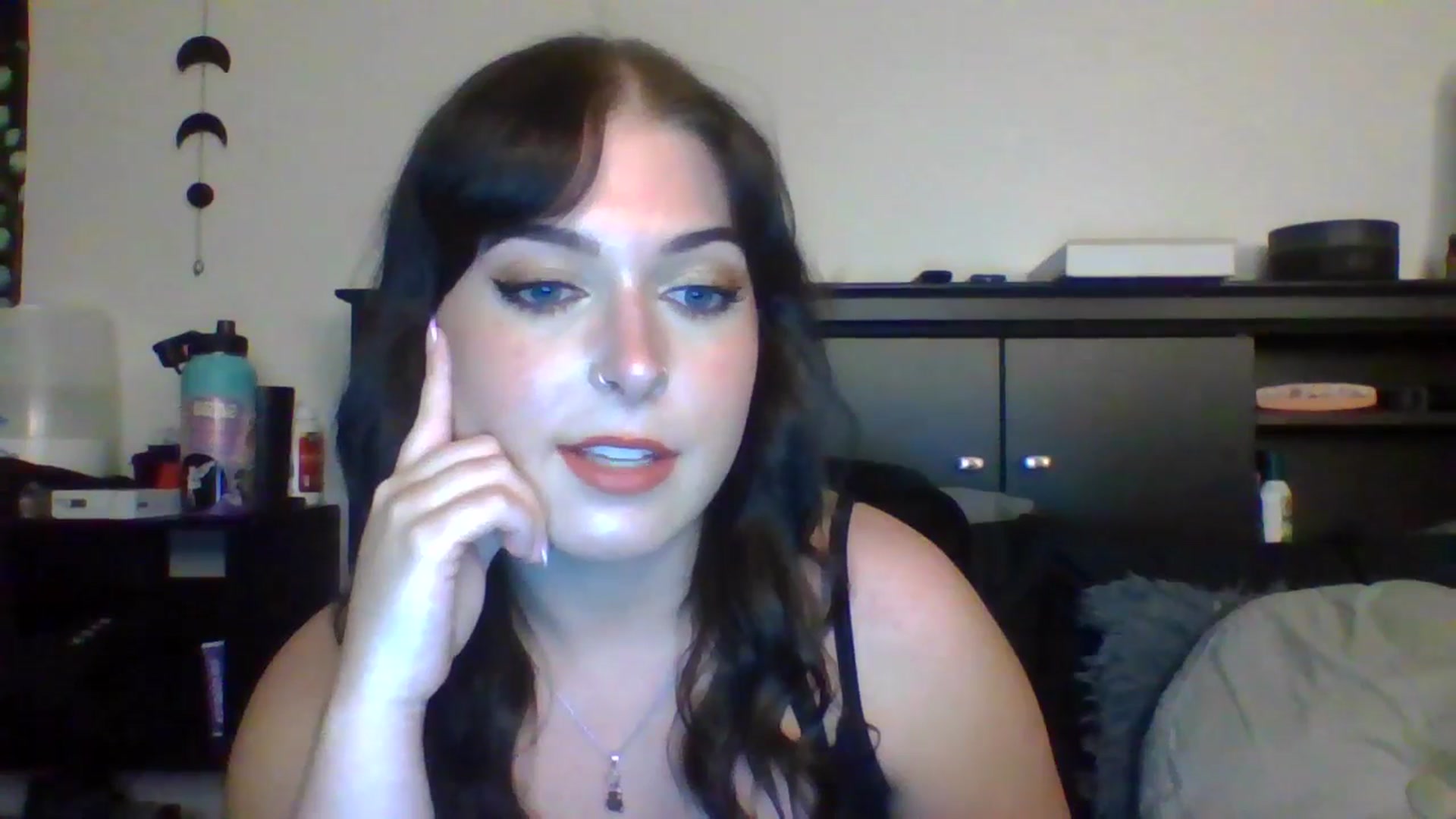 Gallery image thumbnail from AuroraLightz's myfreecams stream on, 08/26/2025, 01:55 image 16 of 20
