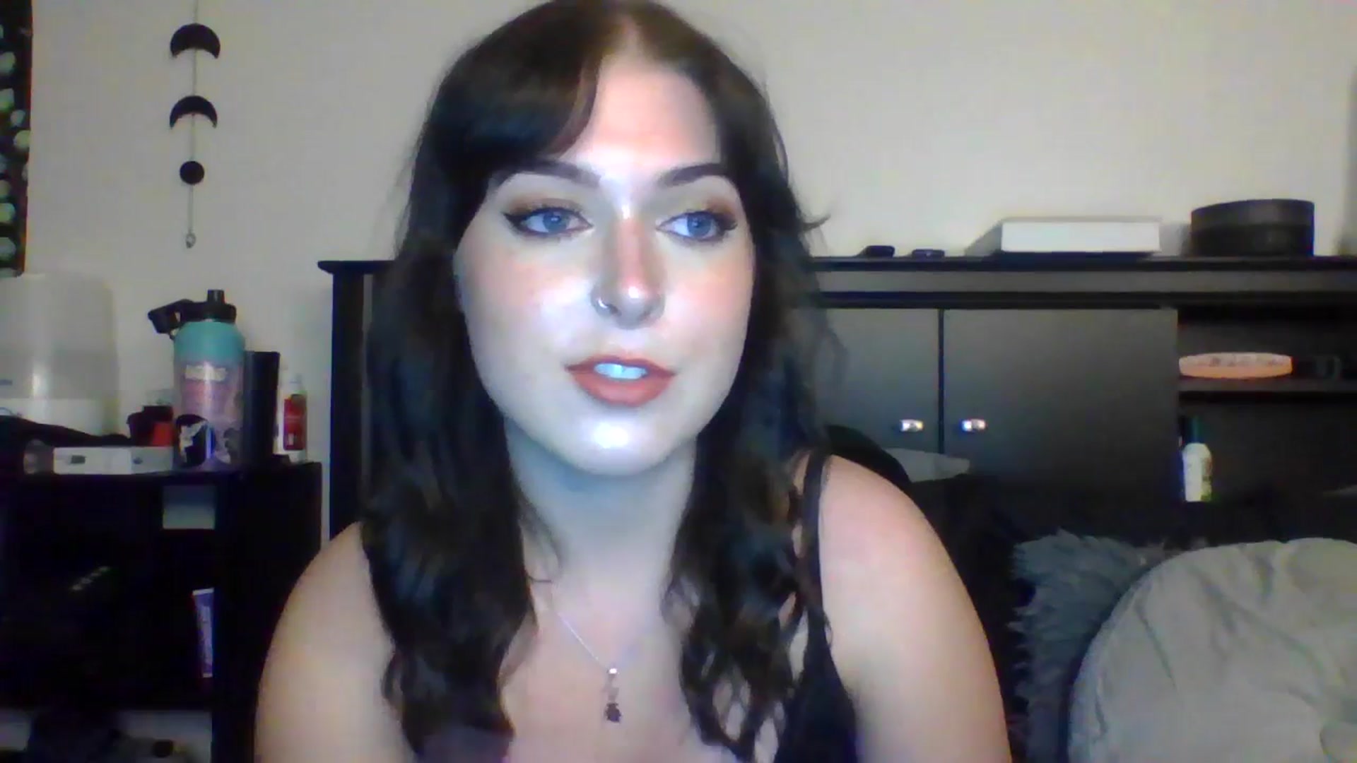 Gallery image thumbnail from AuroraLightz's myfreecams stream on, 08/26/2025, 01:55 image 15 of 20