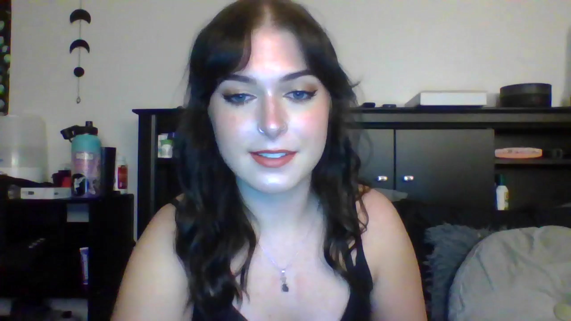 Gallery image thumbnail from AuroraLightz's myfreecams stream on, 08/26/2025, 01:55 image 12 of 20
