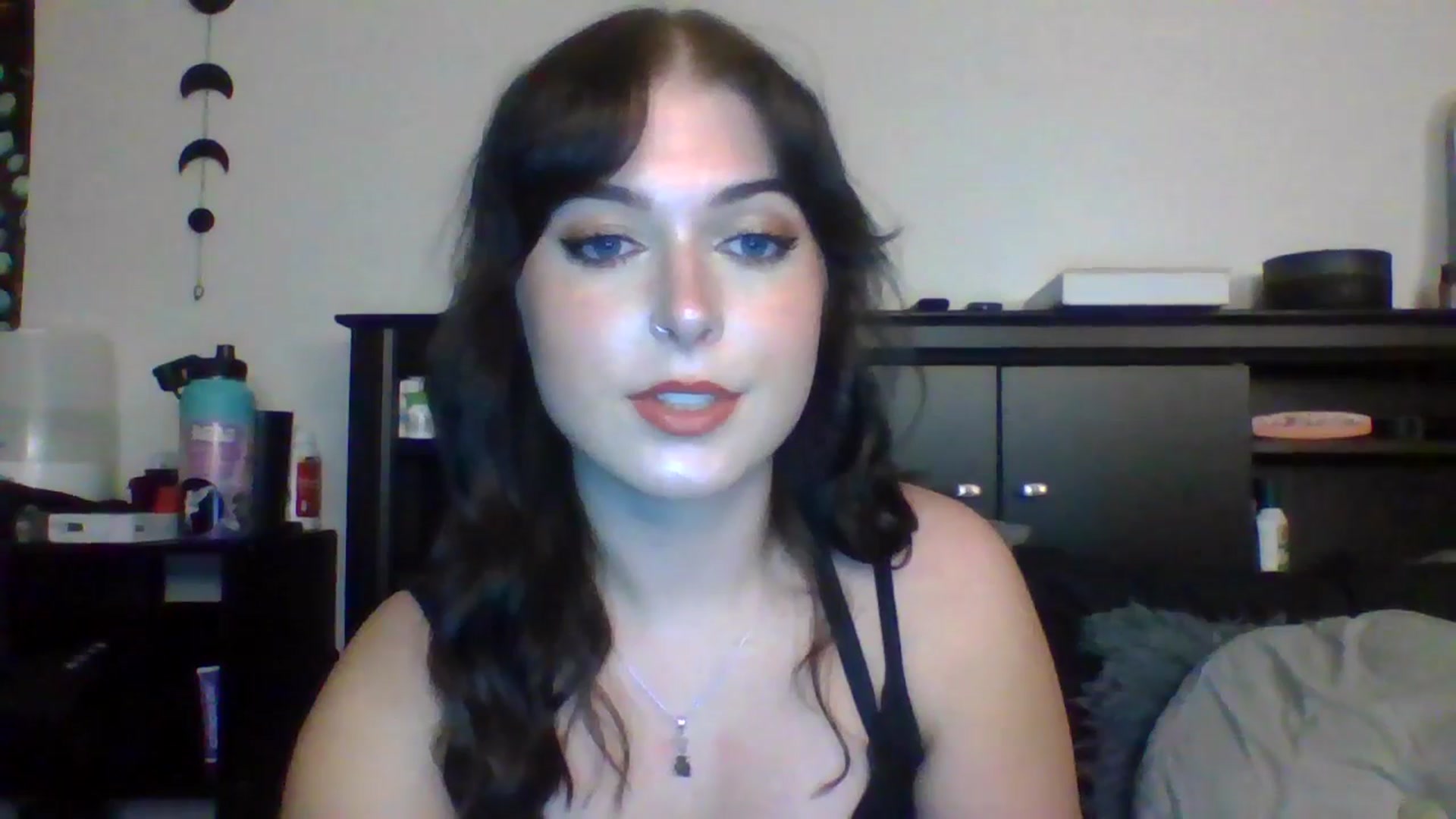 Gallery image thumbnail from AuroraLightz's myfreecams stream on, 08/26/2025, 01:55 image 10 of 20