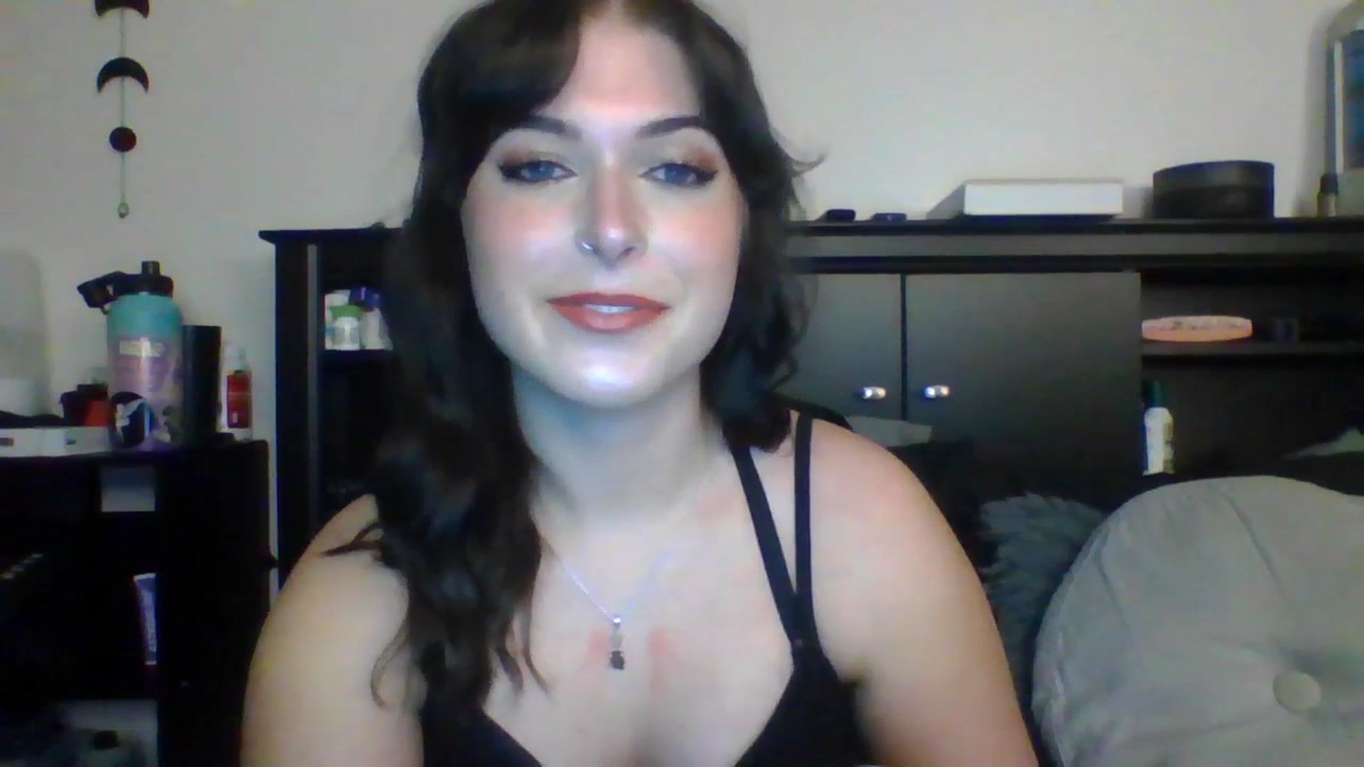 Gallery image thumbnail from AuroraLightz's myfreecams stream on, 08/26/2025, 01:55 image 3 of 20