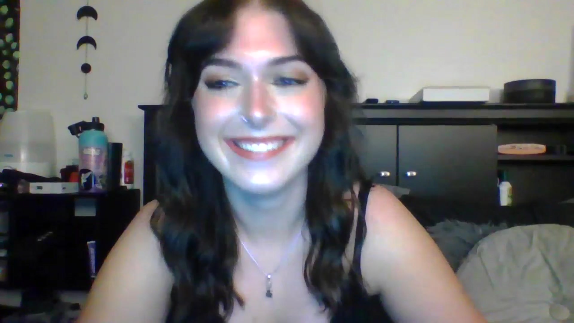 Gallery image thumbnail from AuroraLightz's myfreecams stream on, 08/26/2025, 01:55 image 19 of 20