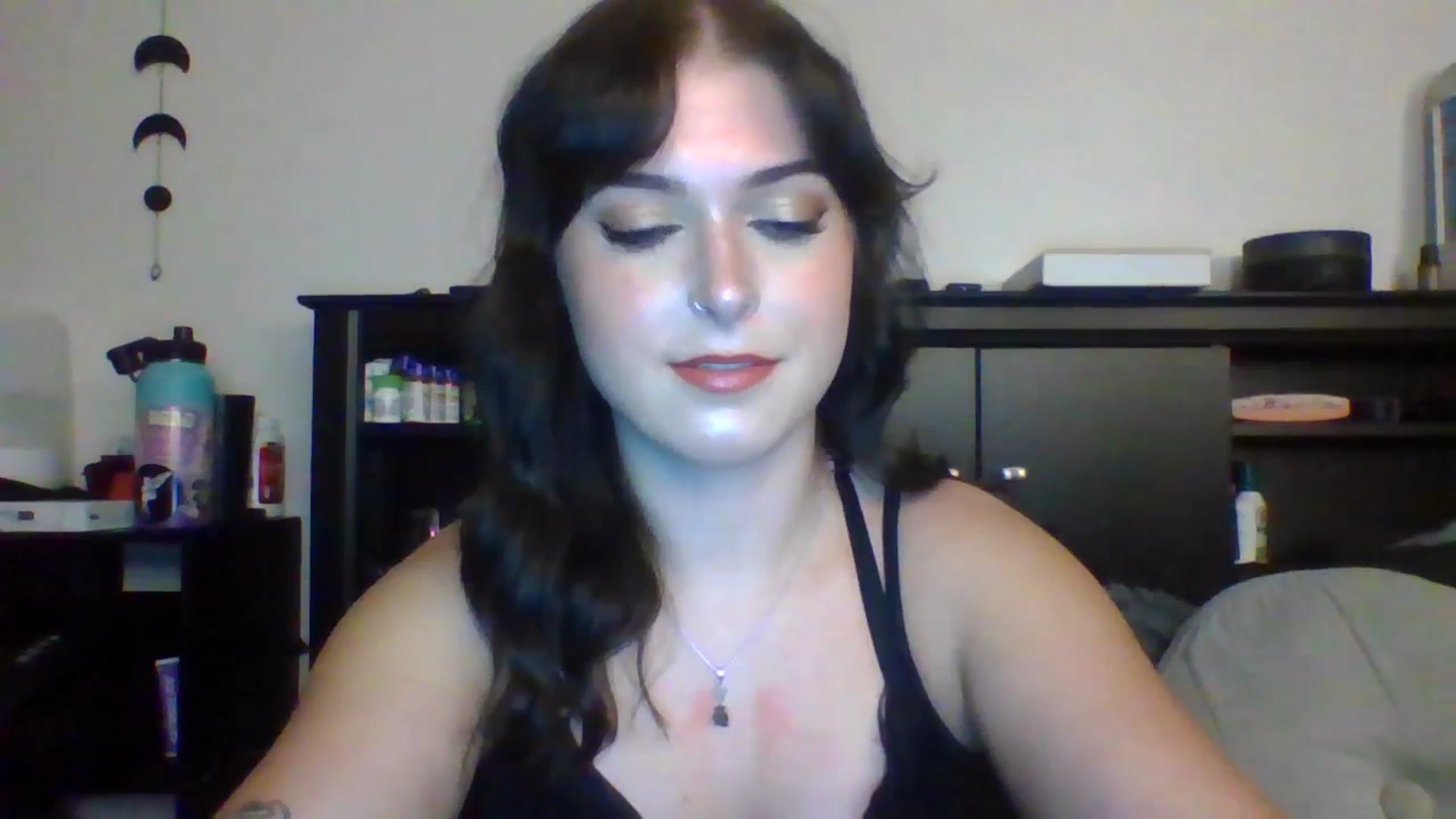 Gallery image thumbnail from AuroraLightz's myfreecams stream on, 08/26/2025, 01:55 image 2 of 20