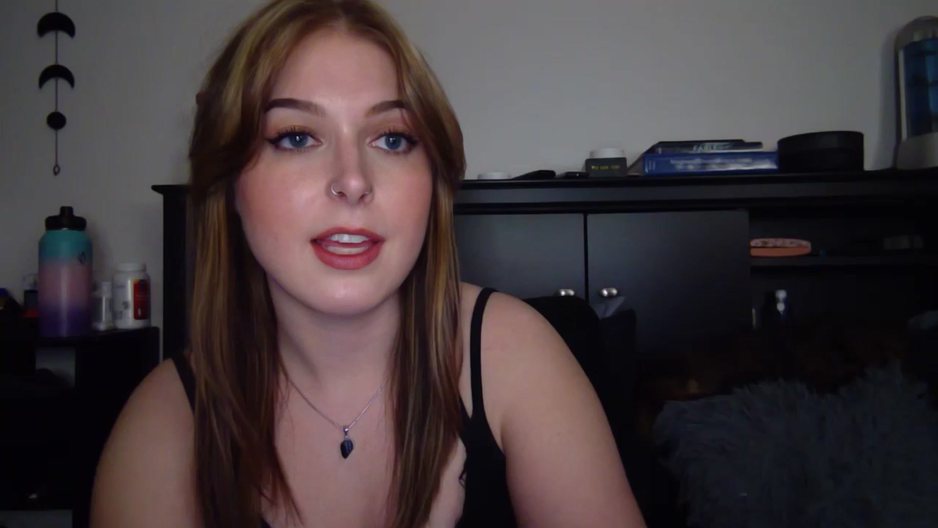 Gallery image thumbnail from AuroraLightz's myfreecams stream on, 11/25/2025, 08:11 image 7 of 20
