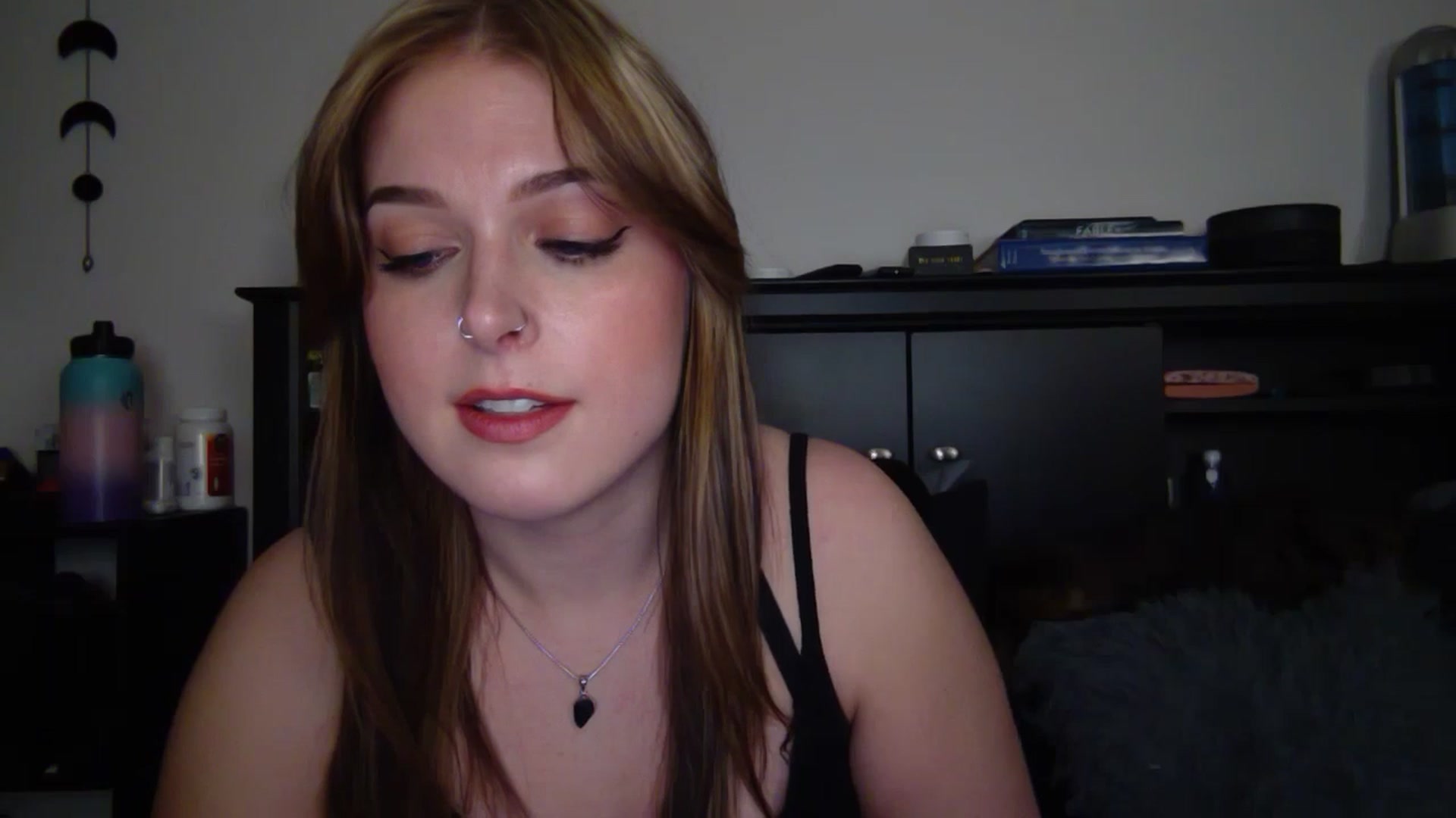Gallery image thumbnail from AuroraLightz's myfreecams stream on, 11/25/2025, 08:11 image 8 of 20