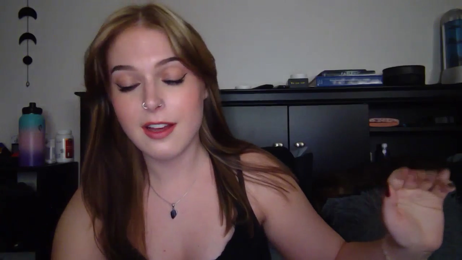 Gallery image thumbnail from AuroraLightz's myfreecams stream on, 11/25/2025, 08:11 image 5 of 20