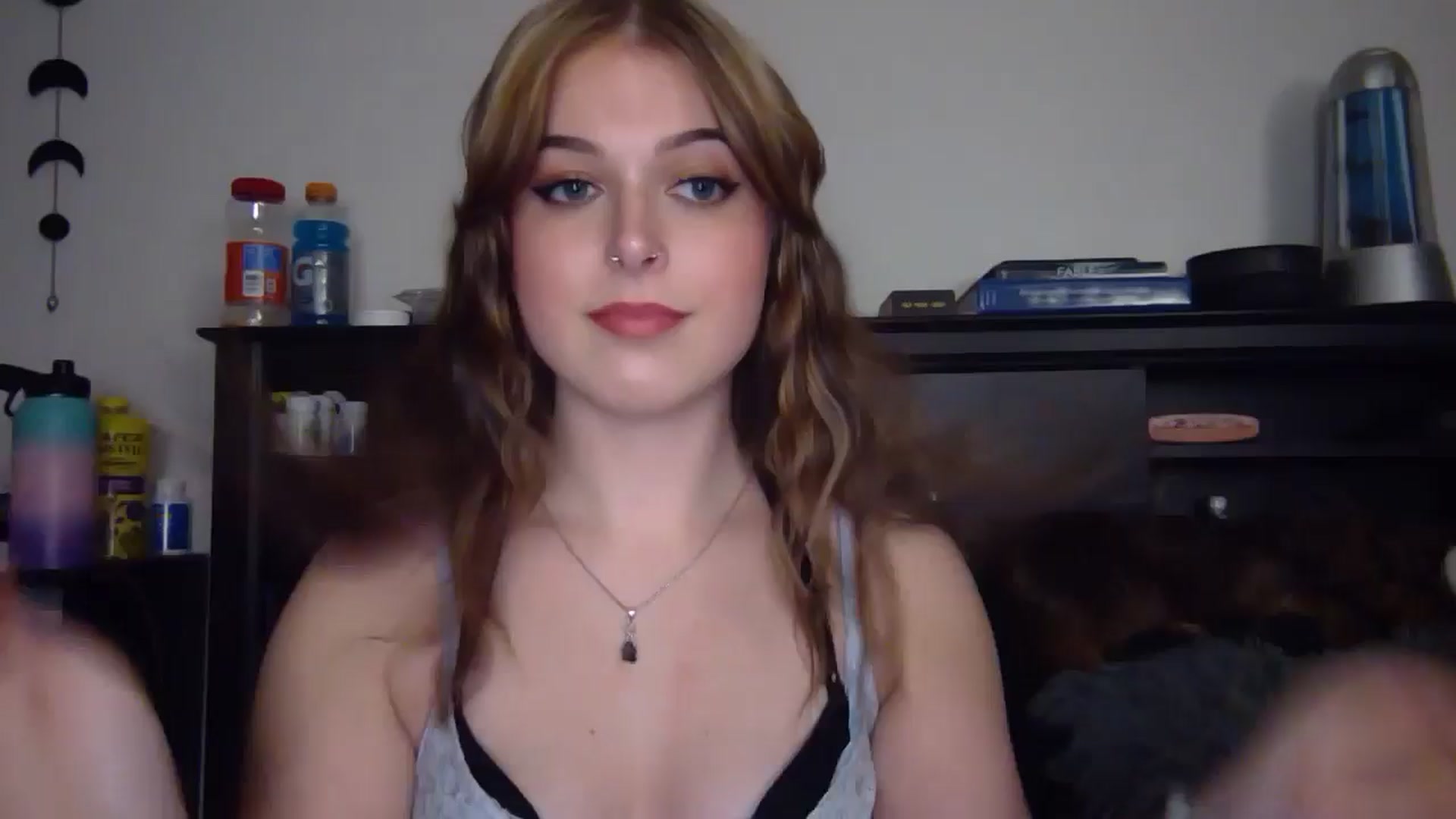 Gallery image thumbnail from AuroraLightz's myfreecams stream on, 12/09/2025, 17:56 image 1 of 20