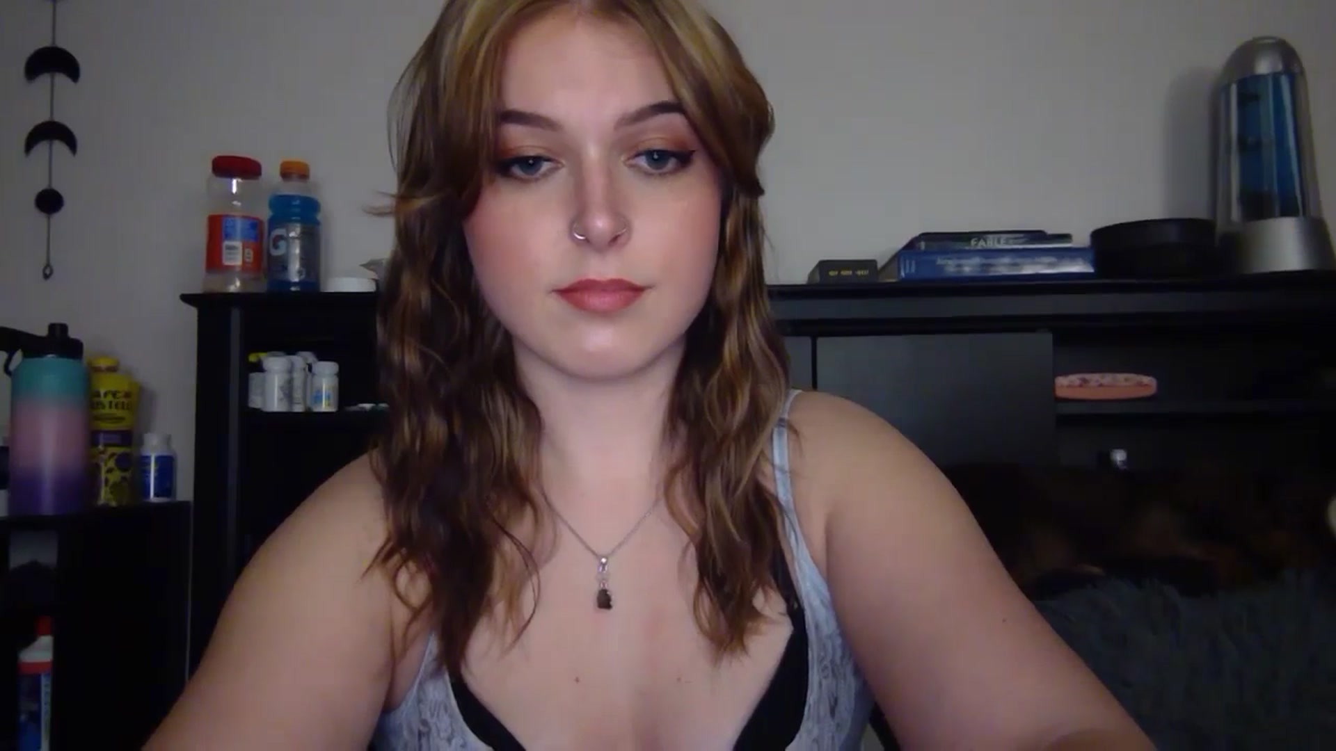 Gallery image thumbnail from AuroraLightz's myfreecams stream on, 12/09/2025, 17:56 image 2 of 20