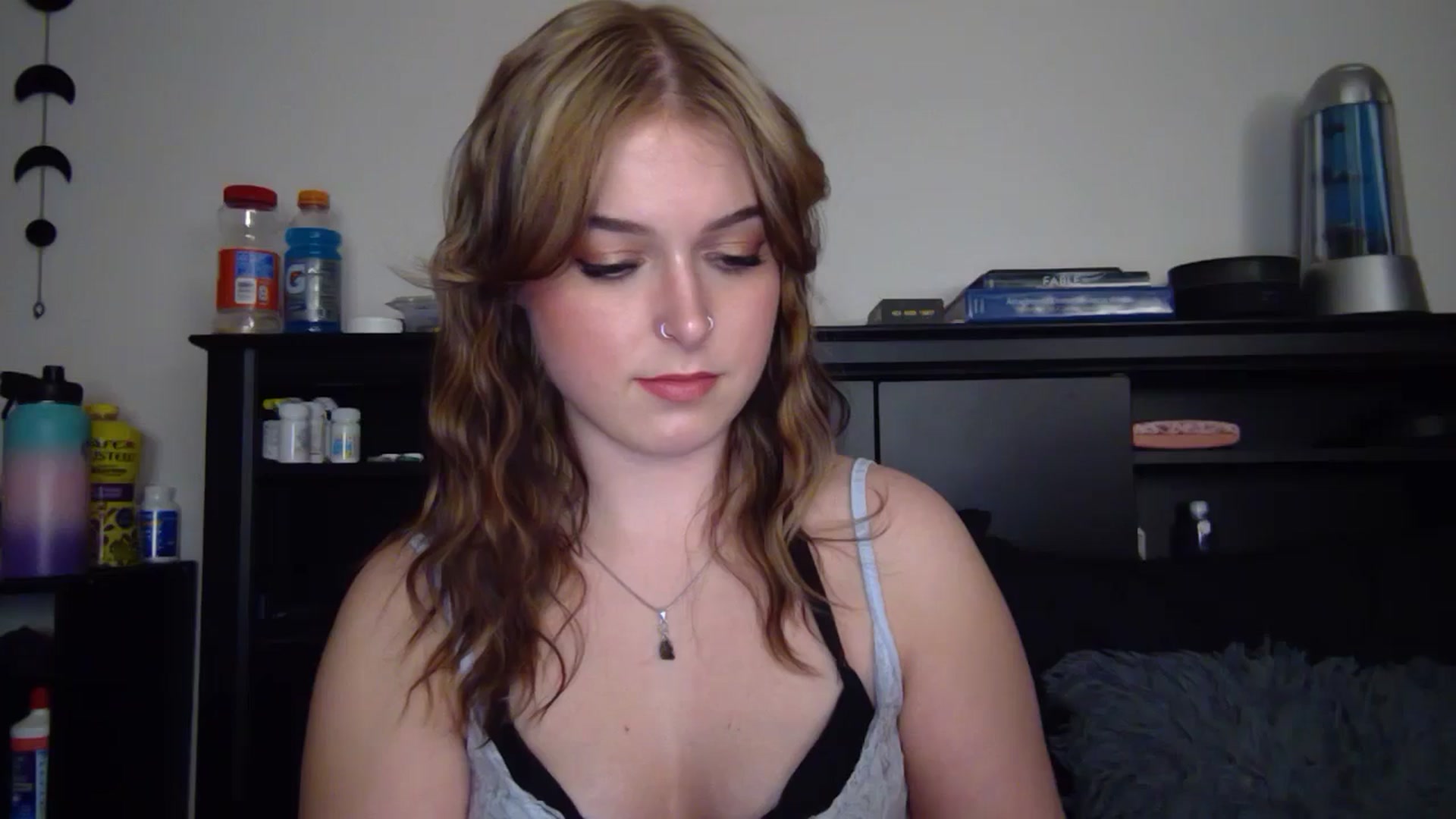 Gallery image thumbnail from AuroraLightz's myfreecams stream on, 12/09/2025, 17:56 image 12 of 20