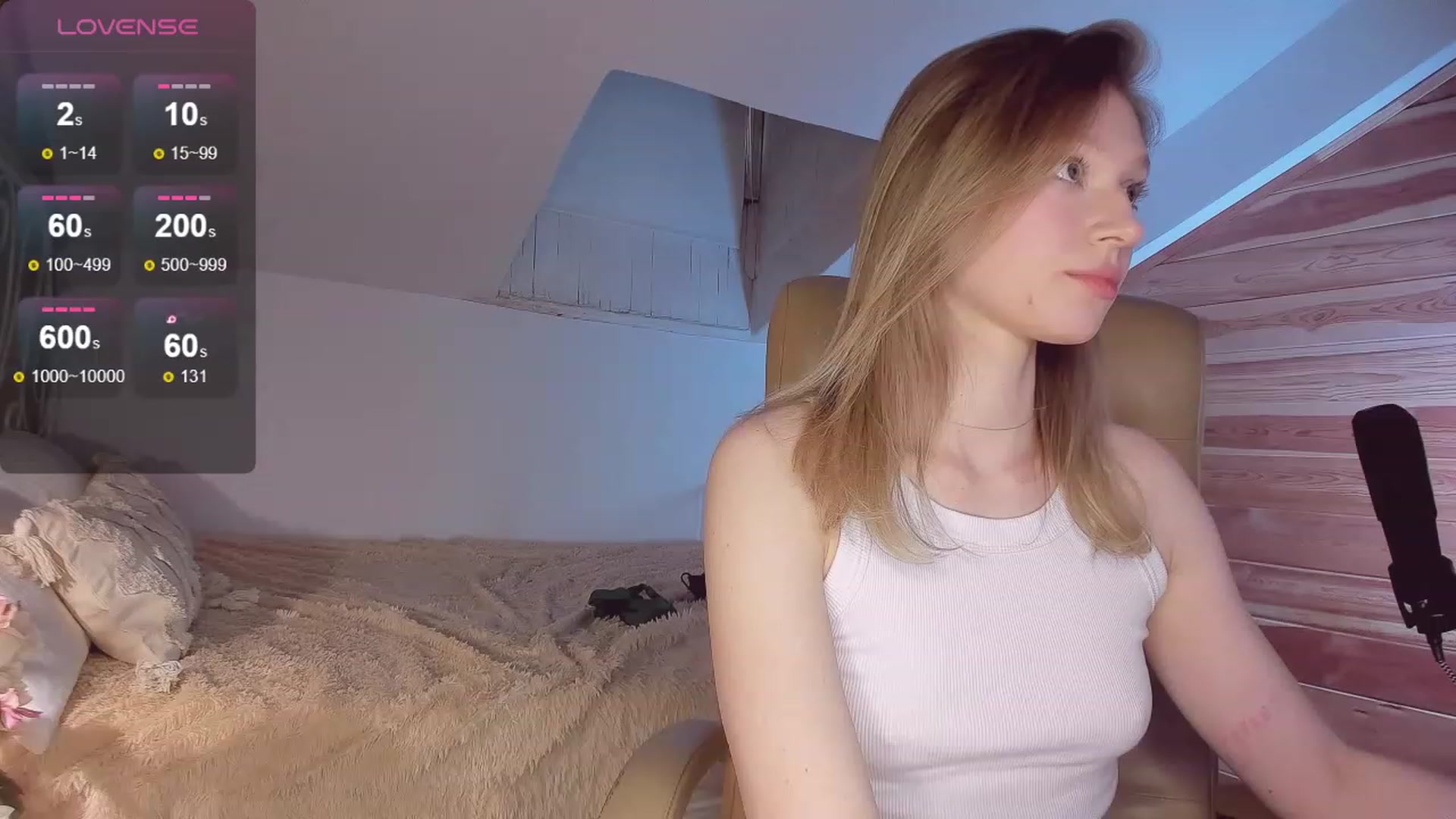 Gallery image thumbnail from AuroraShy's myfreecams stream on, 03/16/2024, 14:04 image 12 of 20