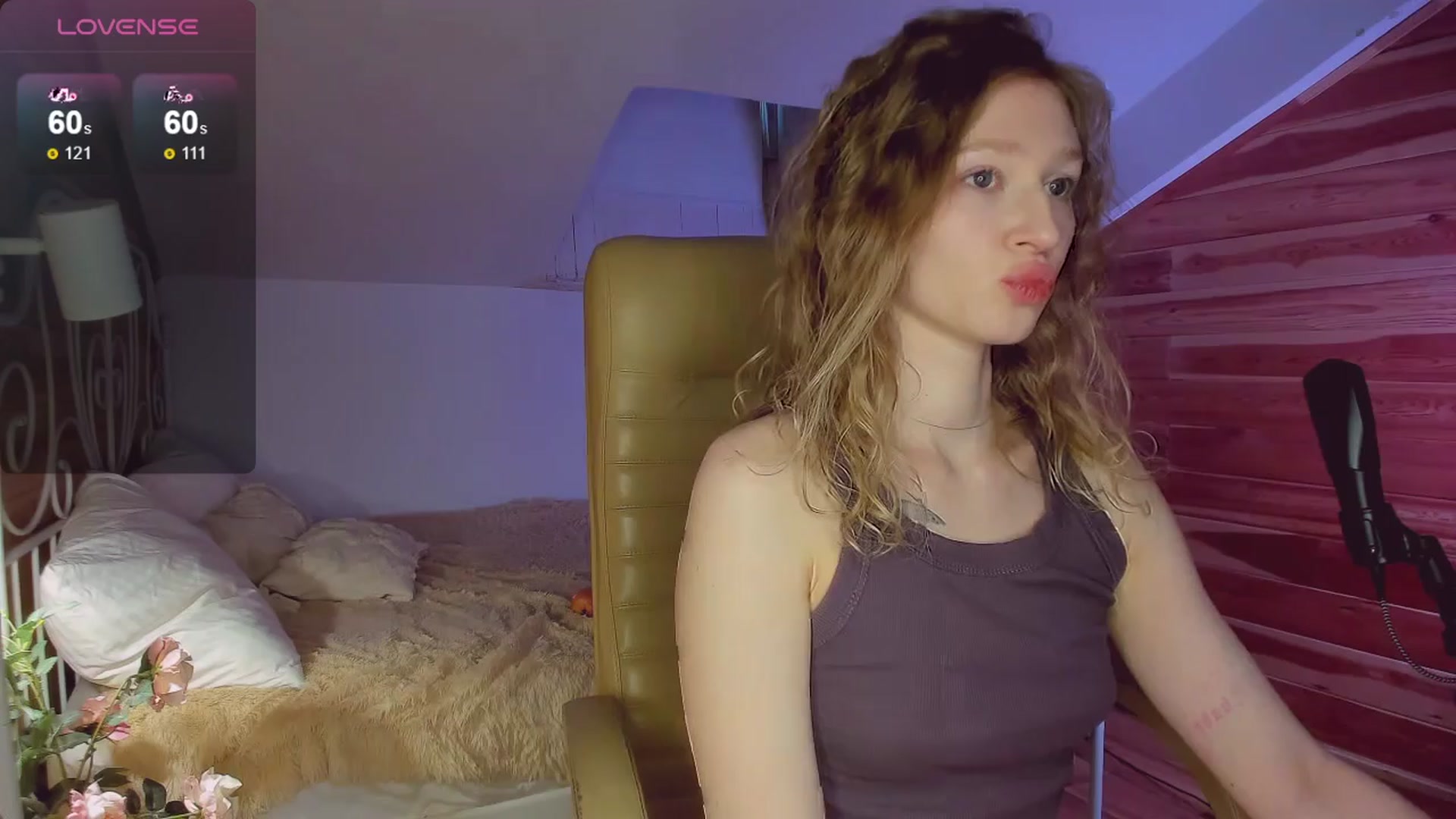 Gallery image thumbnail from AuroraShy's myfreecams stream on, 03/30/2024, 16:01 image 12 of 20