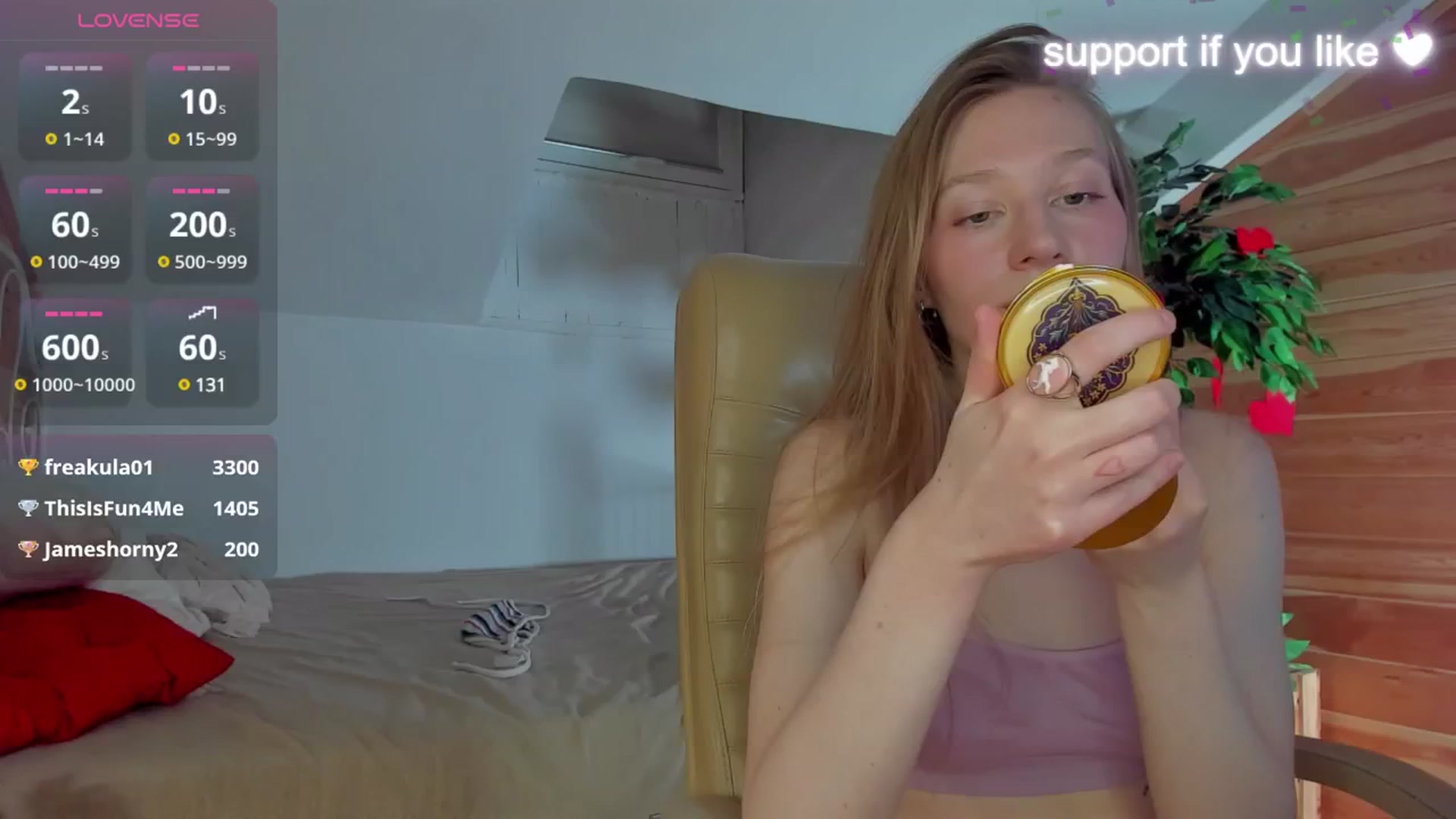 Gallery image thumbnail from AuroraShy's myfreecams stream on, 02/16/2025, 16:58 image 16 of 20
