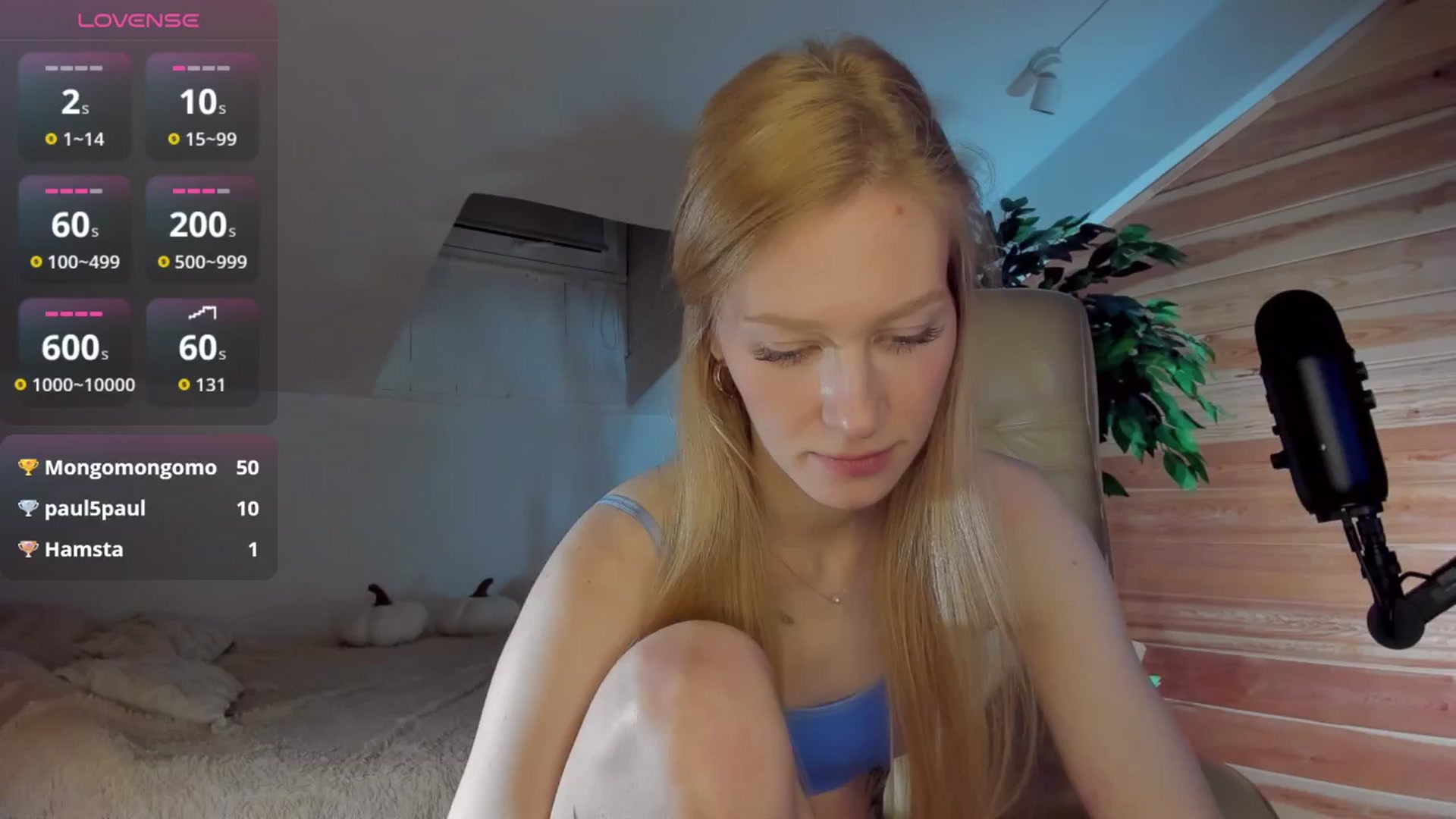 Gallery image thumbnail from AuroraShy's myfreecams stream on, 10/15/2025, 15:44 image 9 of 20