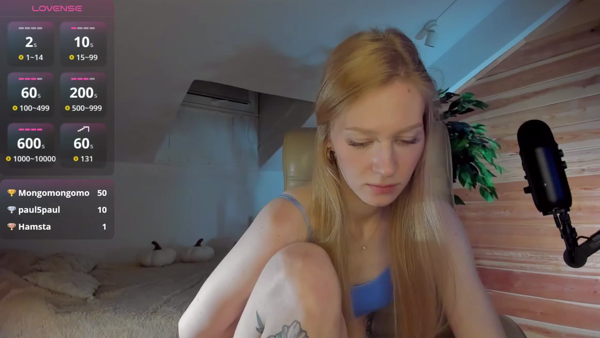 Gallery image thumbnail from AuroraShy's myfreecams stream on, 10/15/2025, 15:44 image 13 of 20