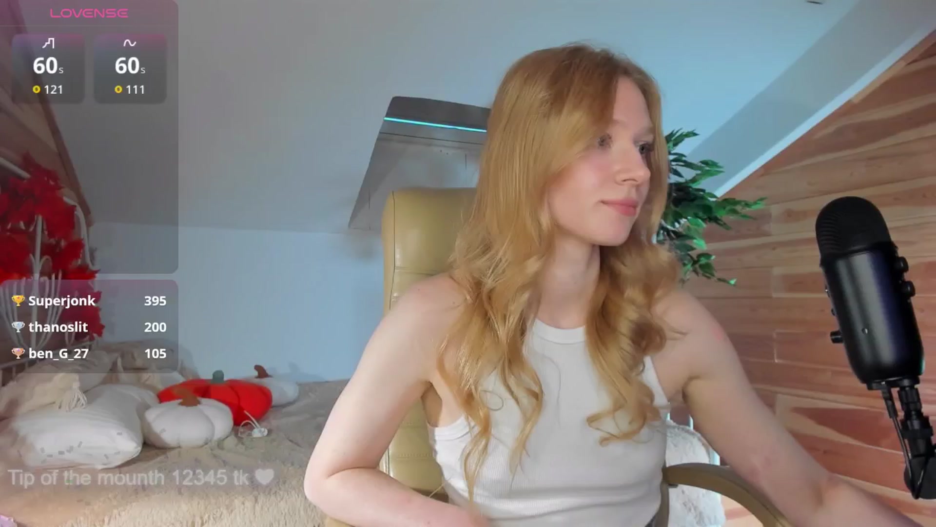 Gallery image thumbnail from AuroraShy's myfreecams stream on, 10/29/2025, 14:36 image 9 of 20