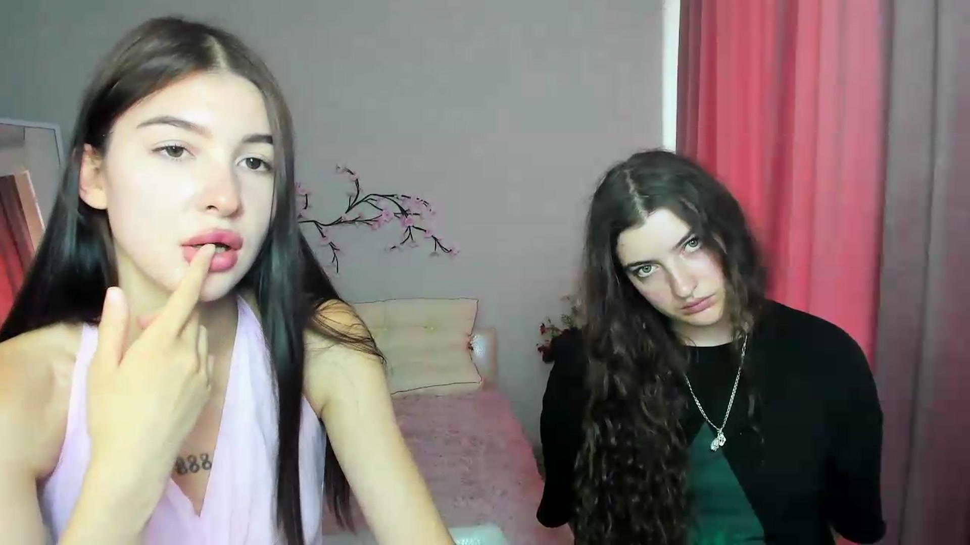 Gallery image thumbnail from Aurora_Dove's myfreecams stream on, 07/08/2026, 10:25 image 13 of 20