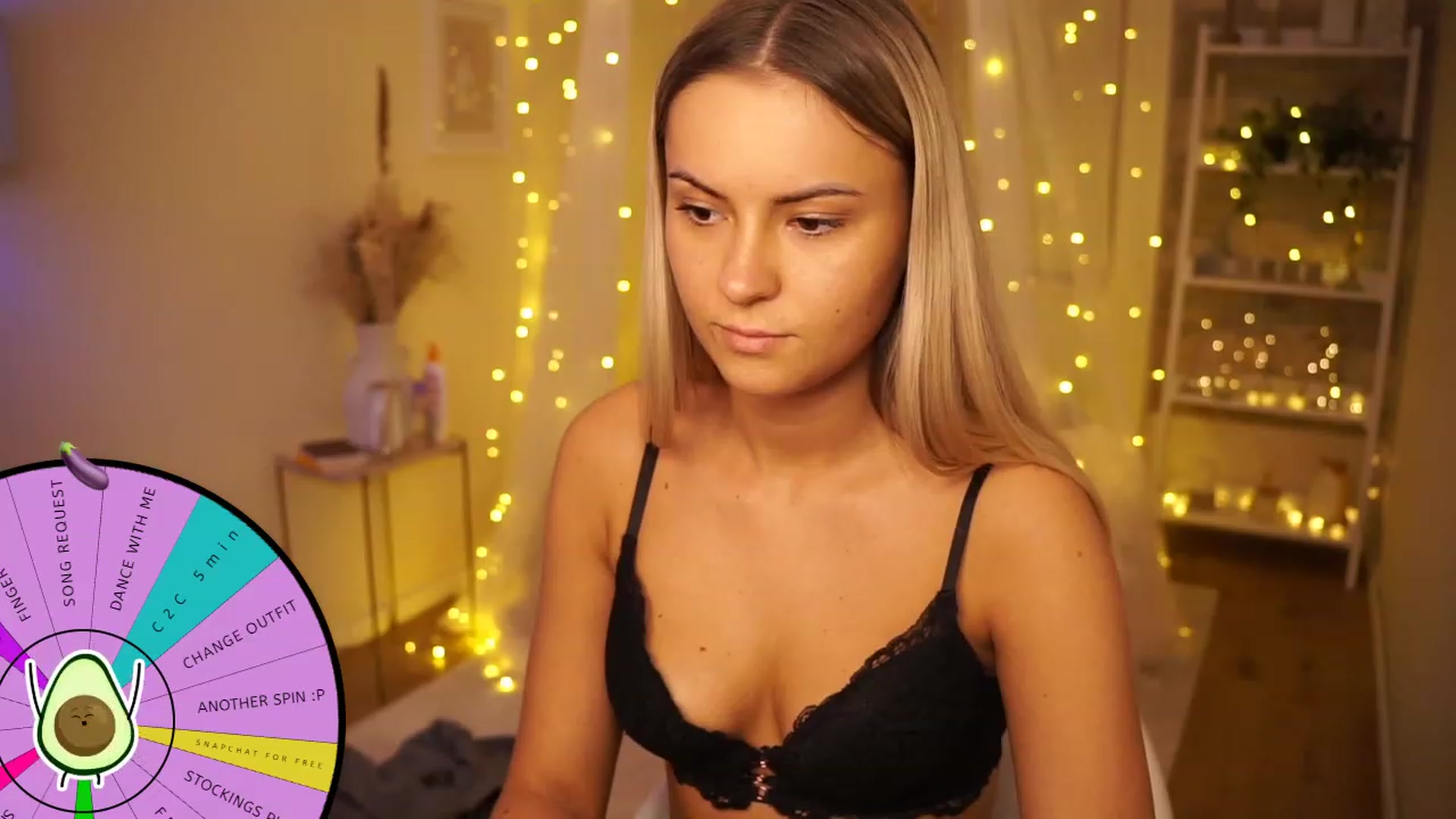 Gallery image thumbnail from Aurora_Sweet's myfreecams stream on, 05/12/2023, 20:15 image 12 of 20