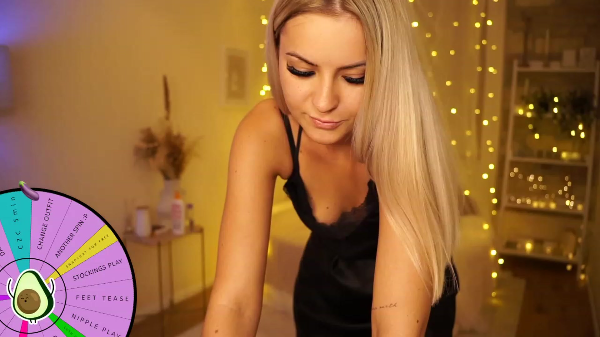 Gallery image thumbnail from Aurora_Sweet's myfreecams stream on, 06/13/2023, 22:23 image 5 of 20