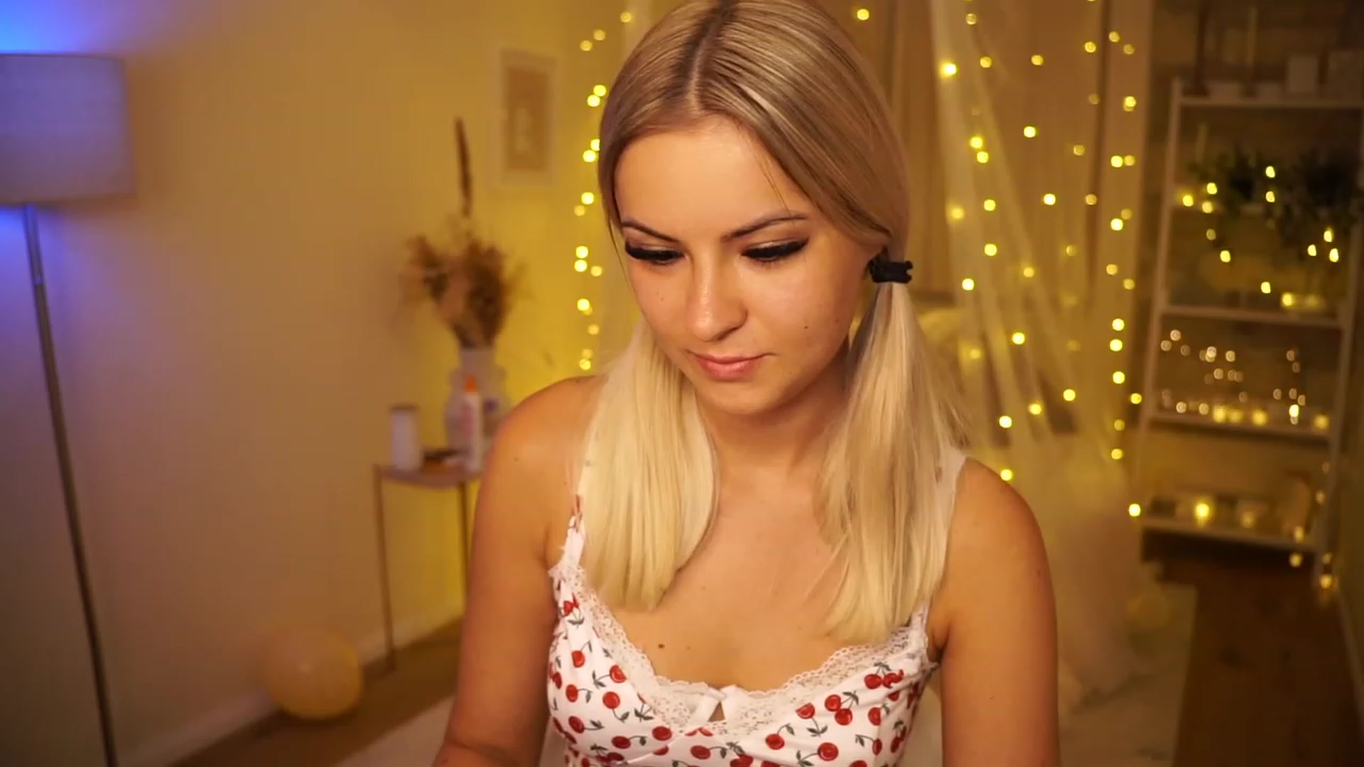 Gallery image thumbnail from Aurora_Sweet's myfreecams stream on, 06/14/2023, 21:06 image 11 of 20