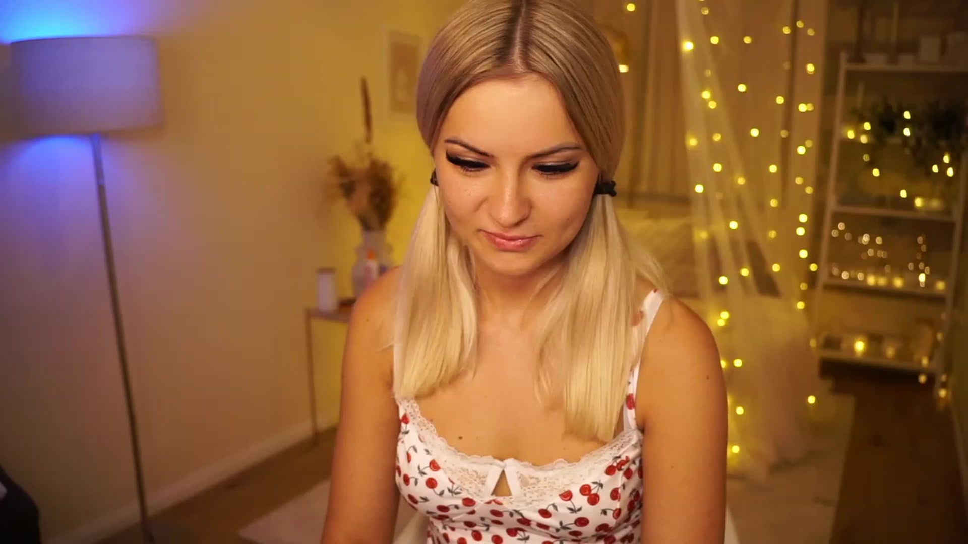 Gallery image thumbnail from Aurora_Sweet's myfreecams stream on, 06/15/2023, 24:01 image 7 of 20
