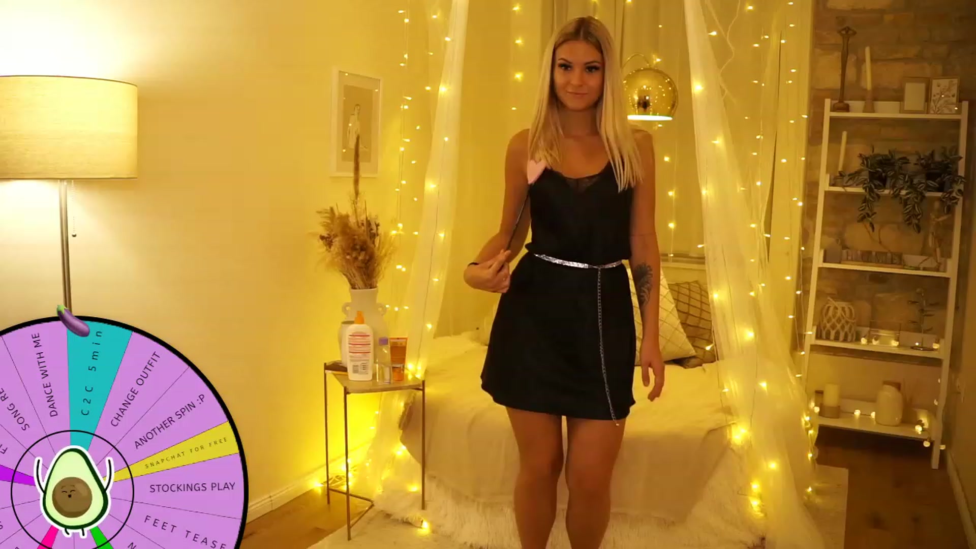 Gallery image thumbnail from Aurora_Sweet's myfreecams stream on, 07/14/2023, 19:44 image 12 of 20