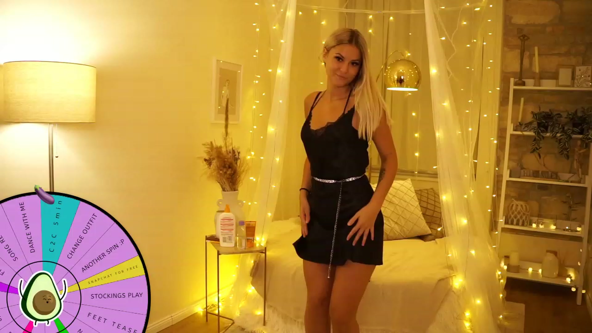 Gallery image thumbnail from Aurora_Sweet's myfreecams stream on, 07/14/2023, 19:44 image 2 of 20