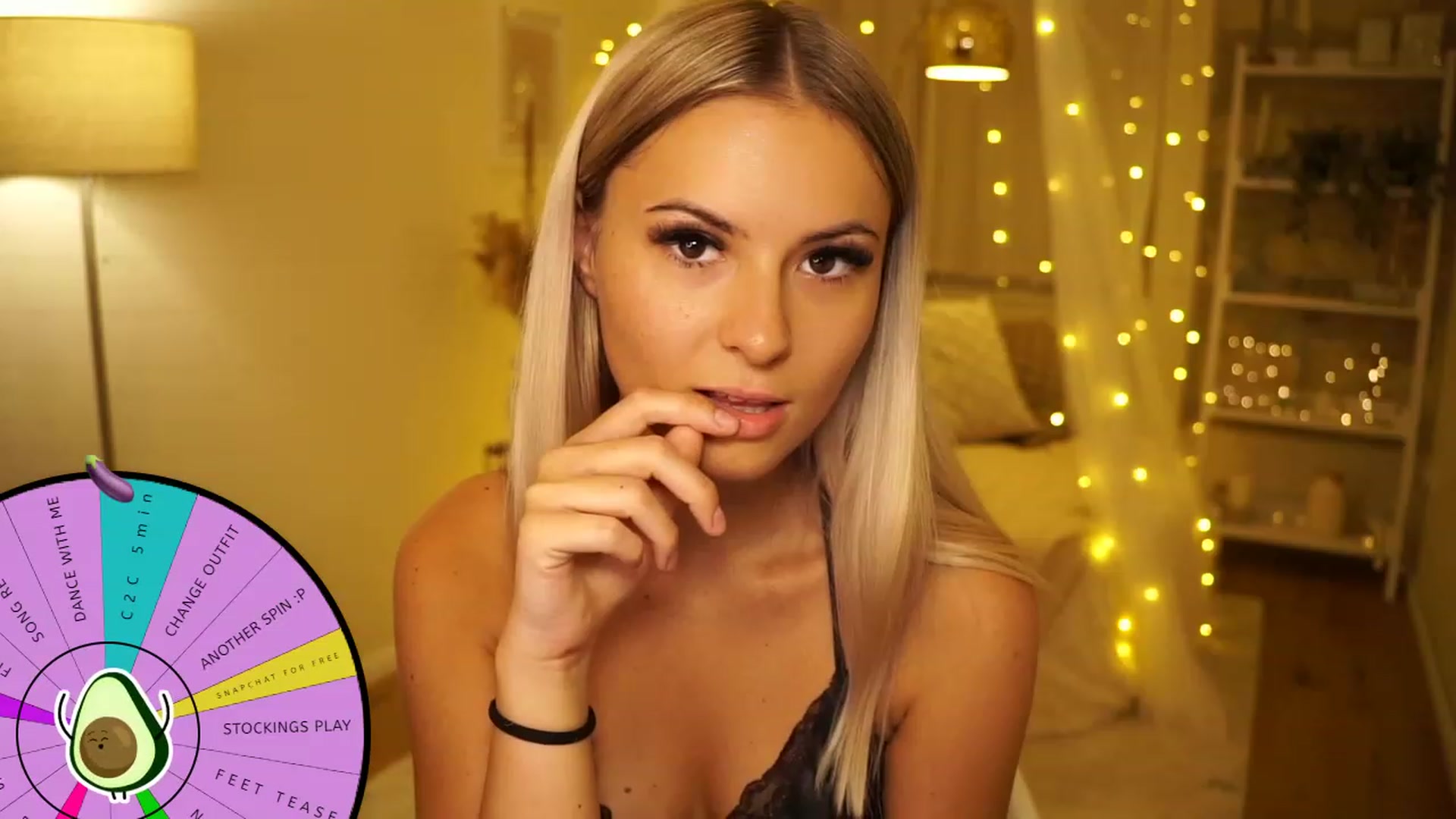 Gallery image thumbnail from Aurora_Sweet's myfreecams stream on, 07/14/2023, 21:53 image 19 of 20