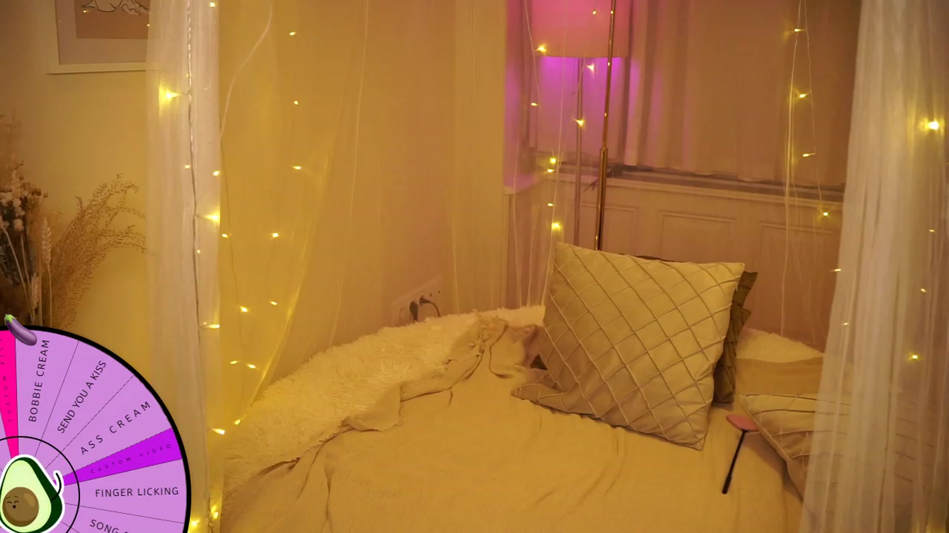 Gallery image thumbnail from Aurora_Sweet's myfreecams stream on, 07/24/2023, 18:56 image 4 of 20