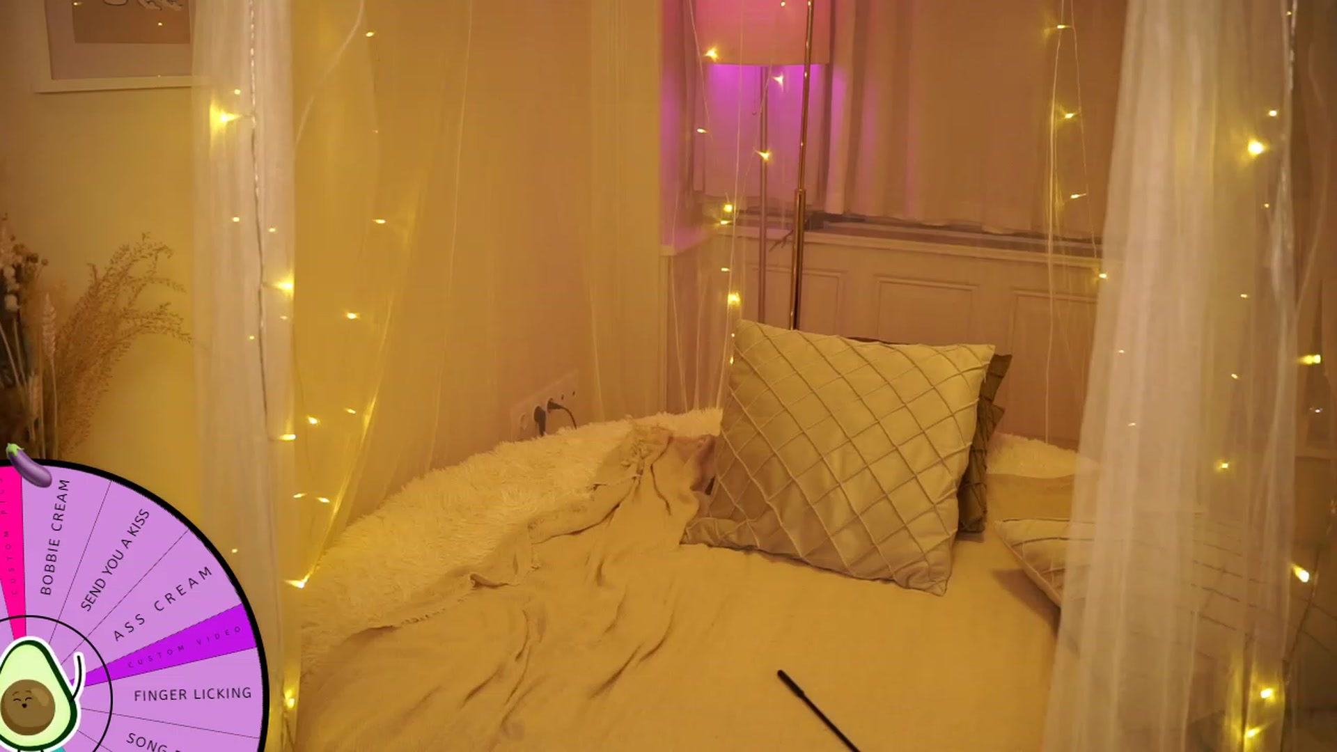 Gallery image thumbnail from Aurora_Sweet's myfreecams stream on, 07/24/2023, 18:56 image 15 of 20