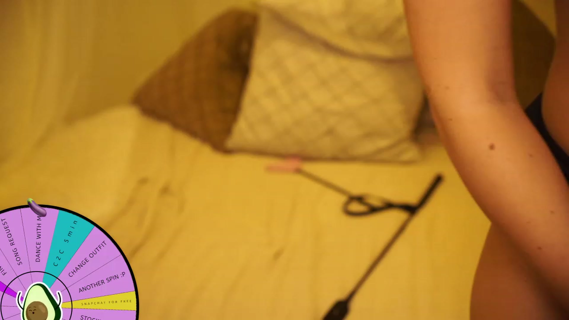 Gallery image thumbnail from Aurora_Sweet's myfreecams stream on, 07/29/2023, 12:38 image 17 of 20