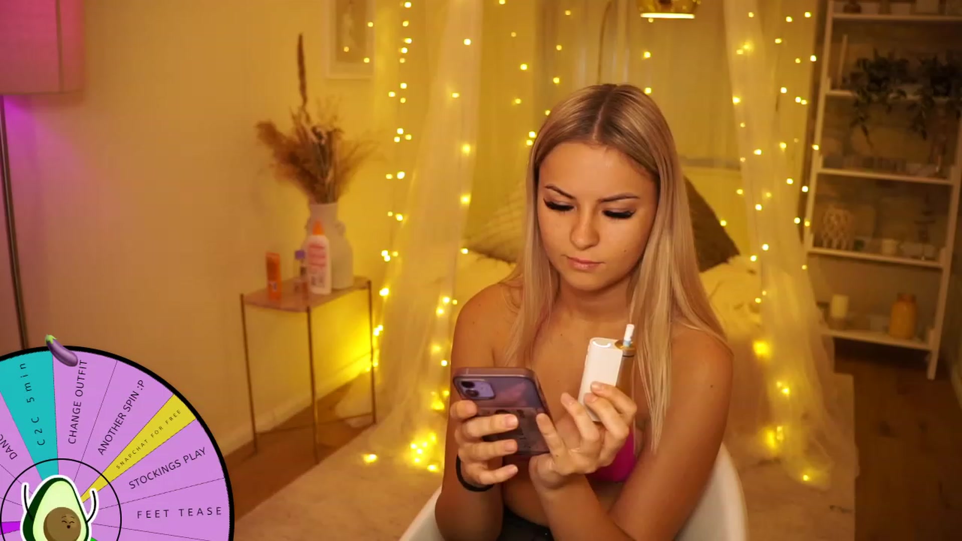 Gallery image thumbnail from Aurora_Sweet's myfreecams stream on, 08/03/2023, 14:01 image 1 of 20