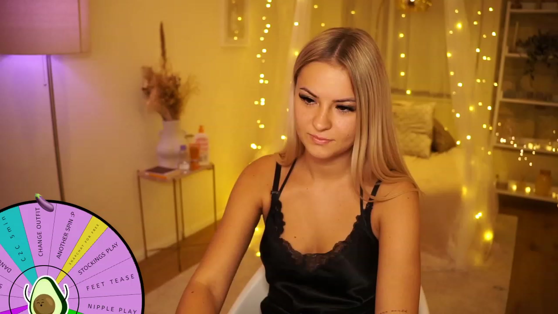 Gallery image thumbnail from Aurora_Sweet's myfreecams stream on, 08/06/2023, 19:18 image 2 of 20