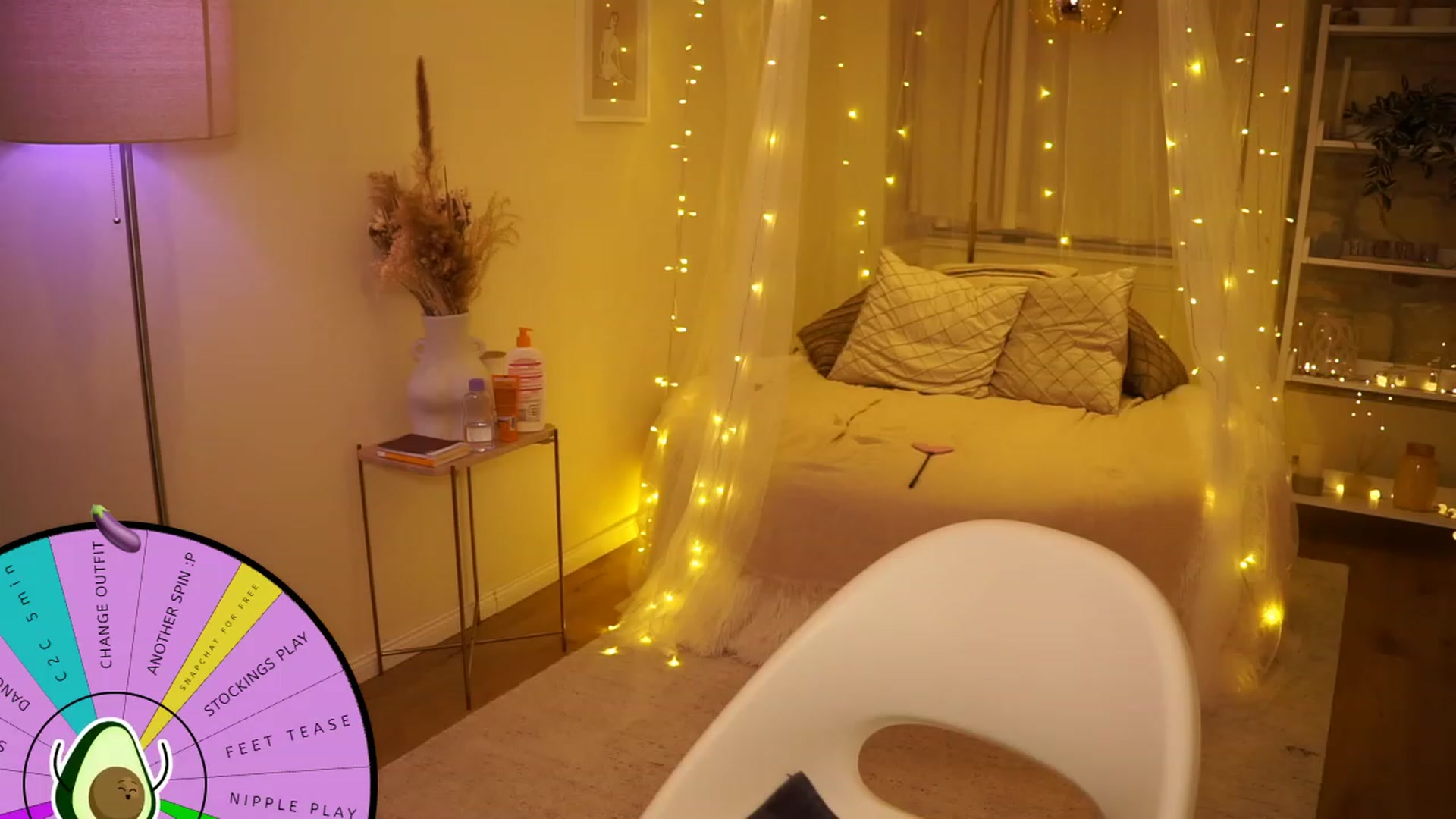 Gallery image thumbnail from Aurora_Sweet's myfreecams stream on, 08/06/2023, 19:18 image 4 of 20