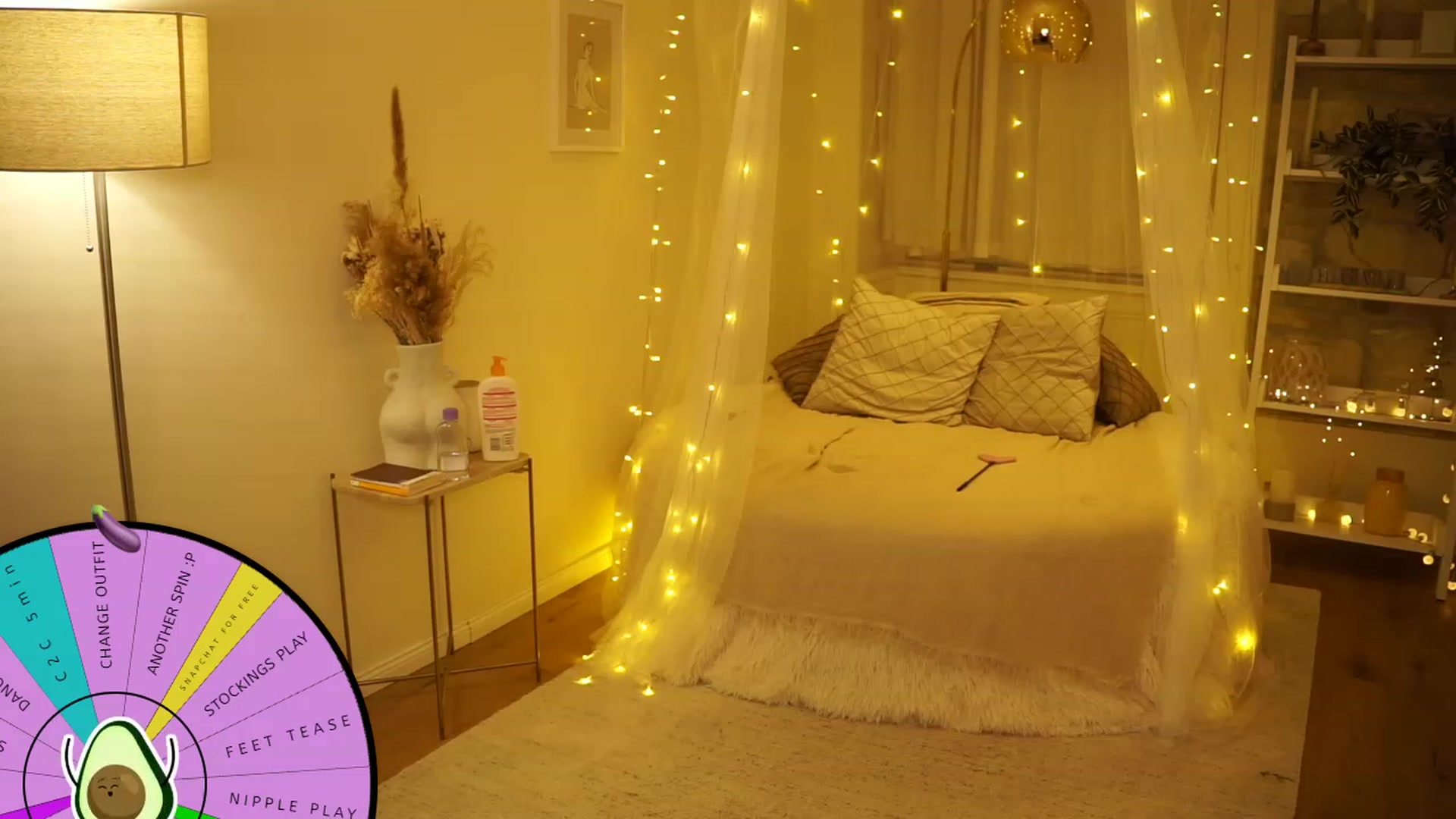 Gallery image thumbnail from Aurora_Sweet's myfreecams stream on, 08/06/2023, 19:18 image 15 of 20