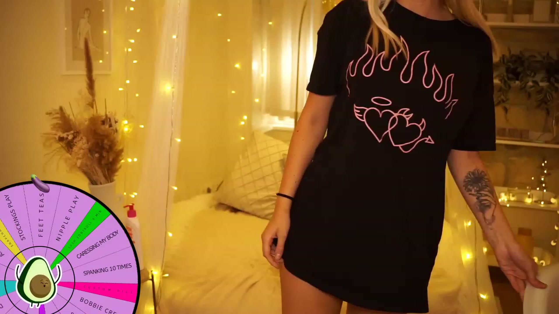 Gallery image thumbnail from Aurora_Sweet's myfreecams stream on, 08/11/2023, 08:22 image 13 of 20