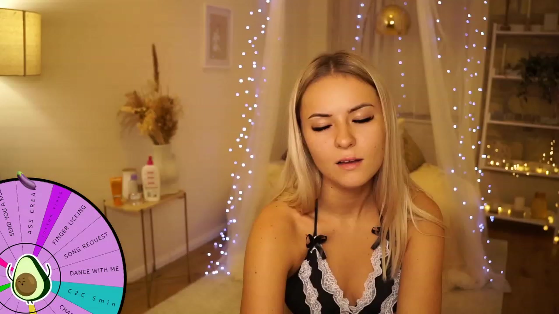 Gallery image thumbnail from Aurora_Sweet's myfreecams stream on, 08/17/2023, 15:47 image 15 of 20