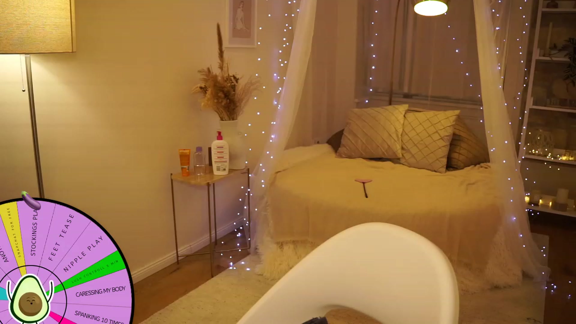 Gallery image thumbnail from Aurora_Sweet's myfreecams stream on, 08/21/2023, 17:21 image 9 of 20