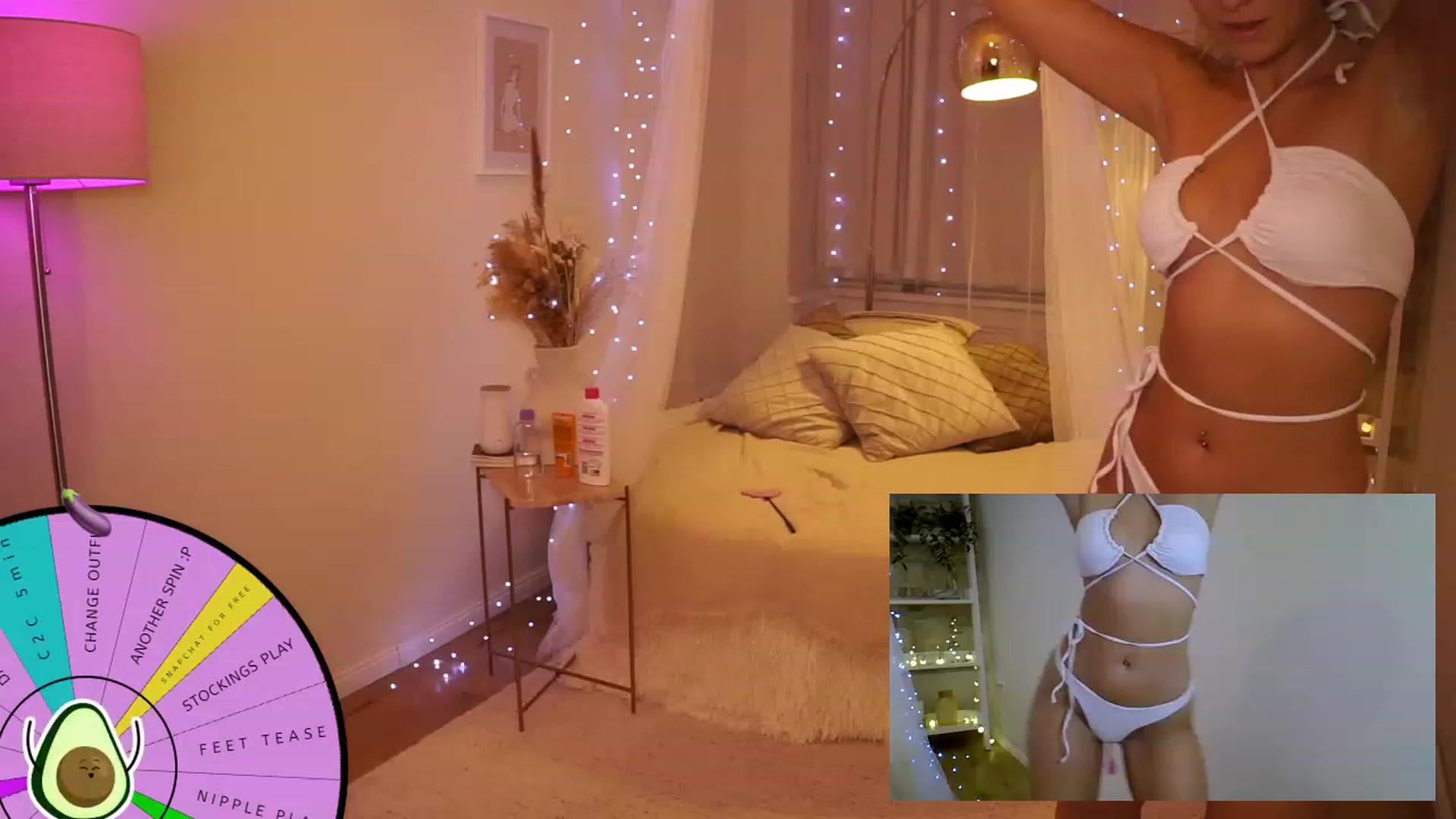 Gallery image thumbnail from Aurora_Sweet's myfreecams stream on, 08/31/2023, 19:16 image 1 of 20
