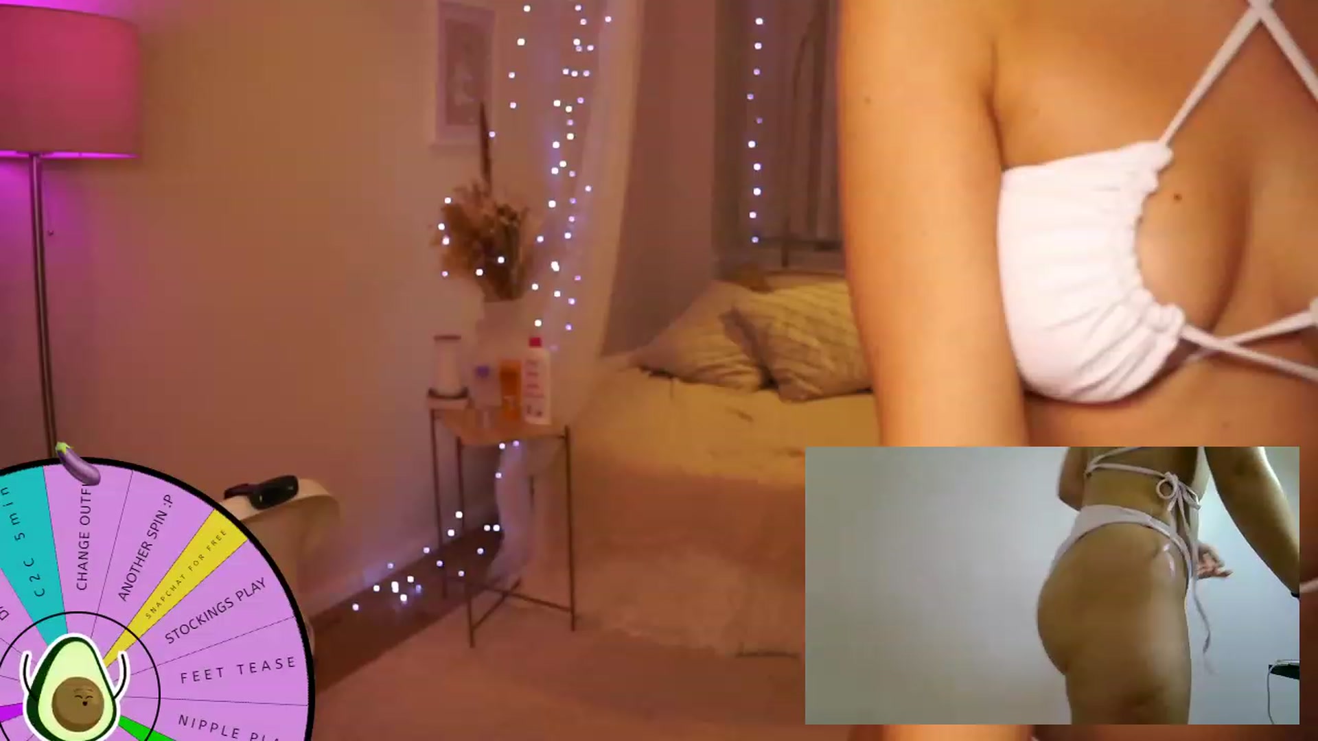 Gallery image thumbnail from Aurora_Sweet's myfreecams stream on, 08/31/2023, 21:09 image 14 of 20