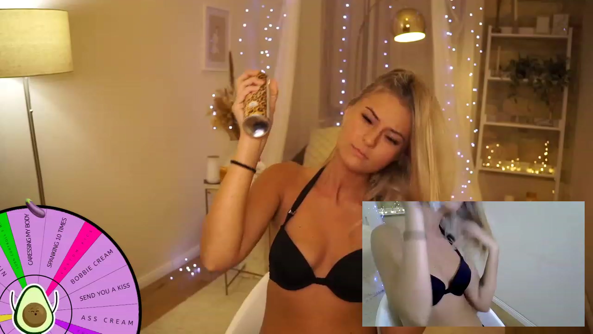 Gallery image thumbnail from Aurora_Sweet's myfreecams stream on, 09/01/2023, 20:15 image 12 of 20
