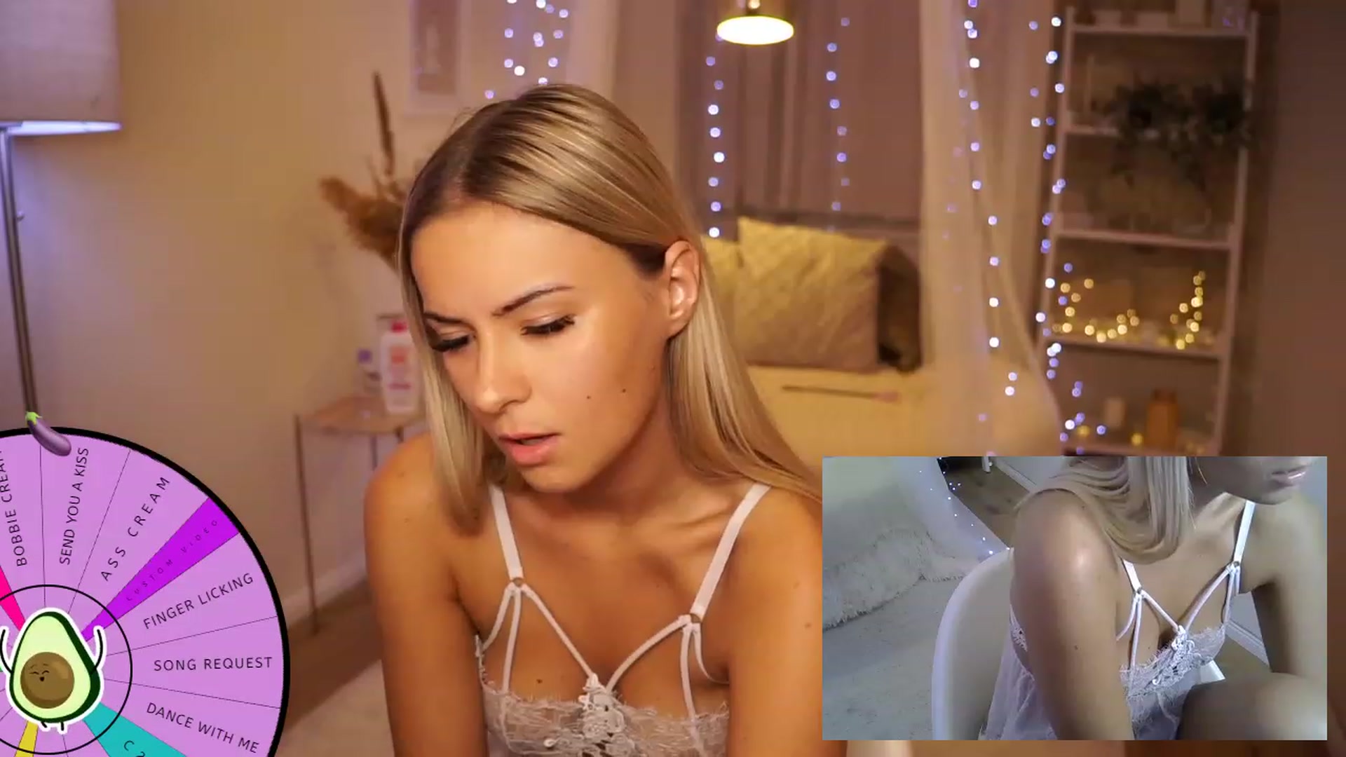 Gallery image thumbnail from Aurora_Sweet's myfreecams stream on, 09/04/2023, 23:29 image 5 of 20
